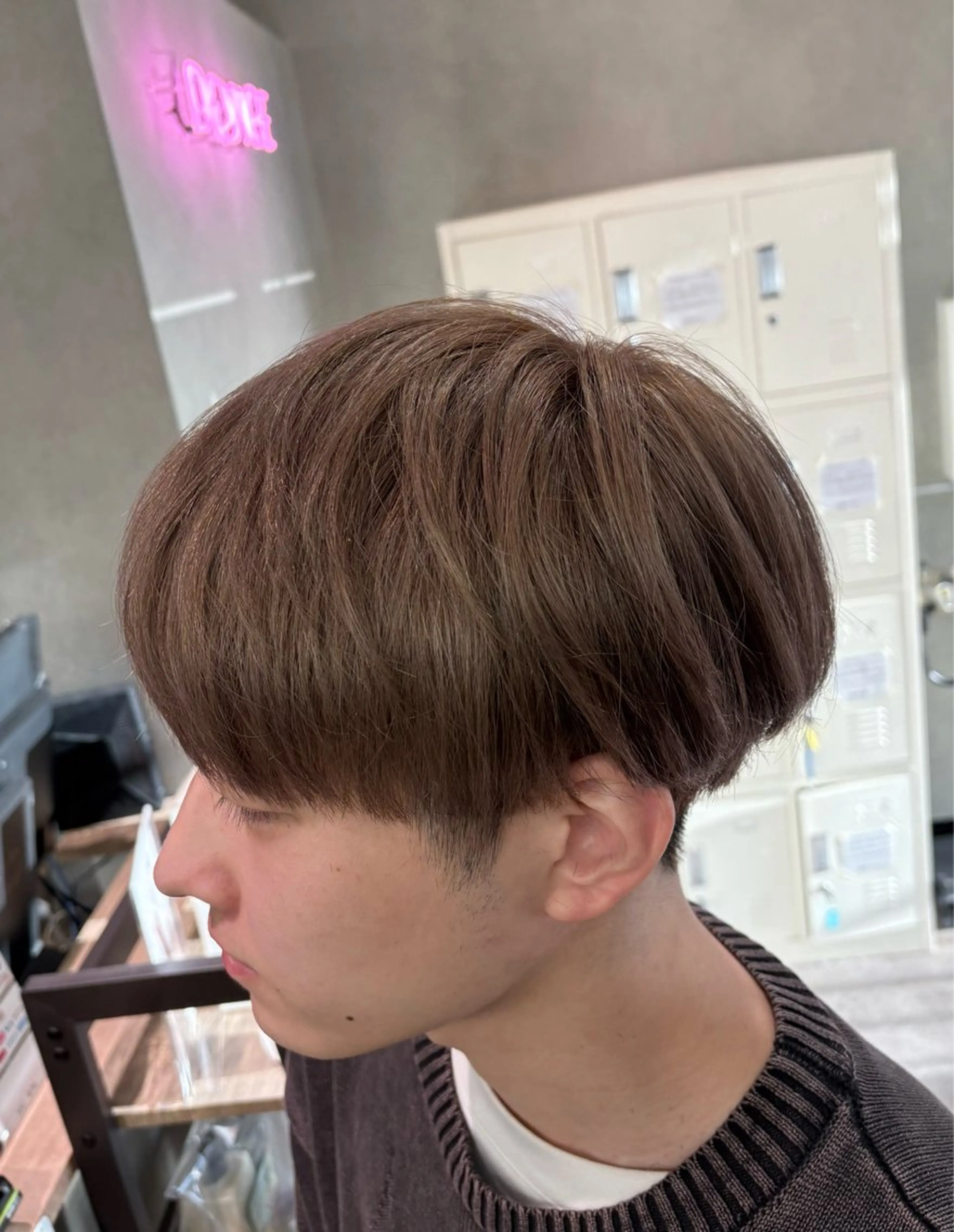 カラー メンズ マッシュ グレージュ ヘアカラー トリートメント ナルミ ケイスケのヘアスタイル