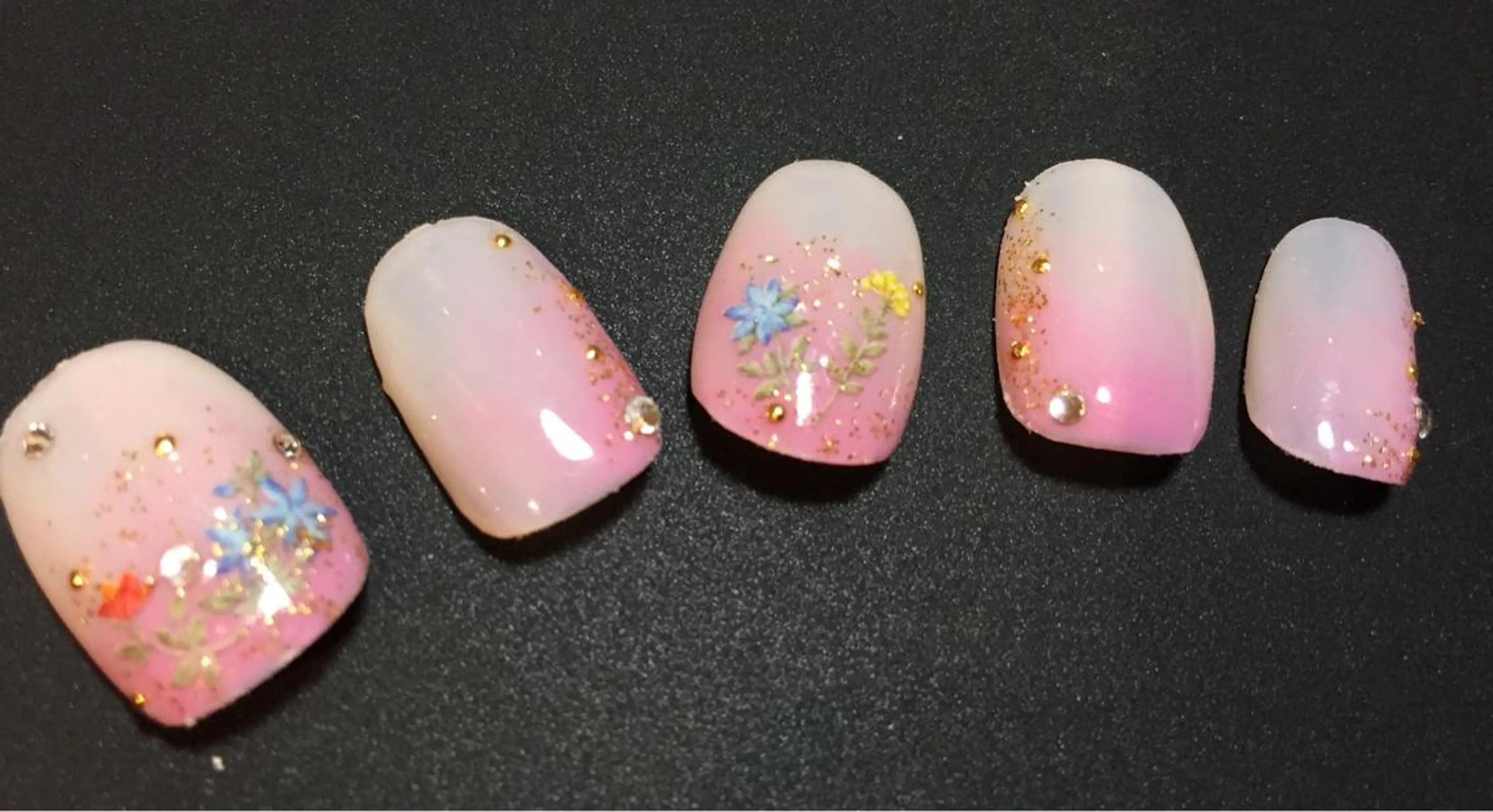 ネイル パラジェル取扱サロン rosa nailのネイルデザイン