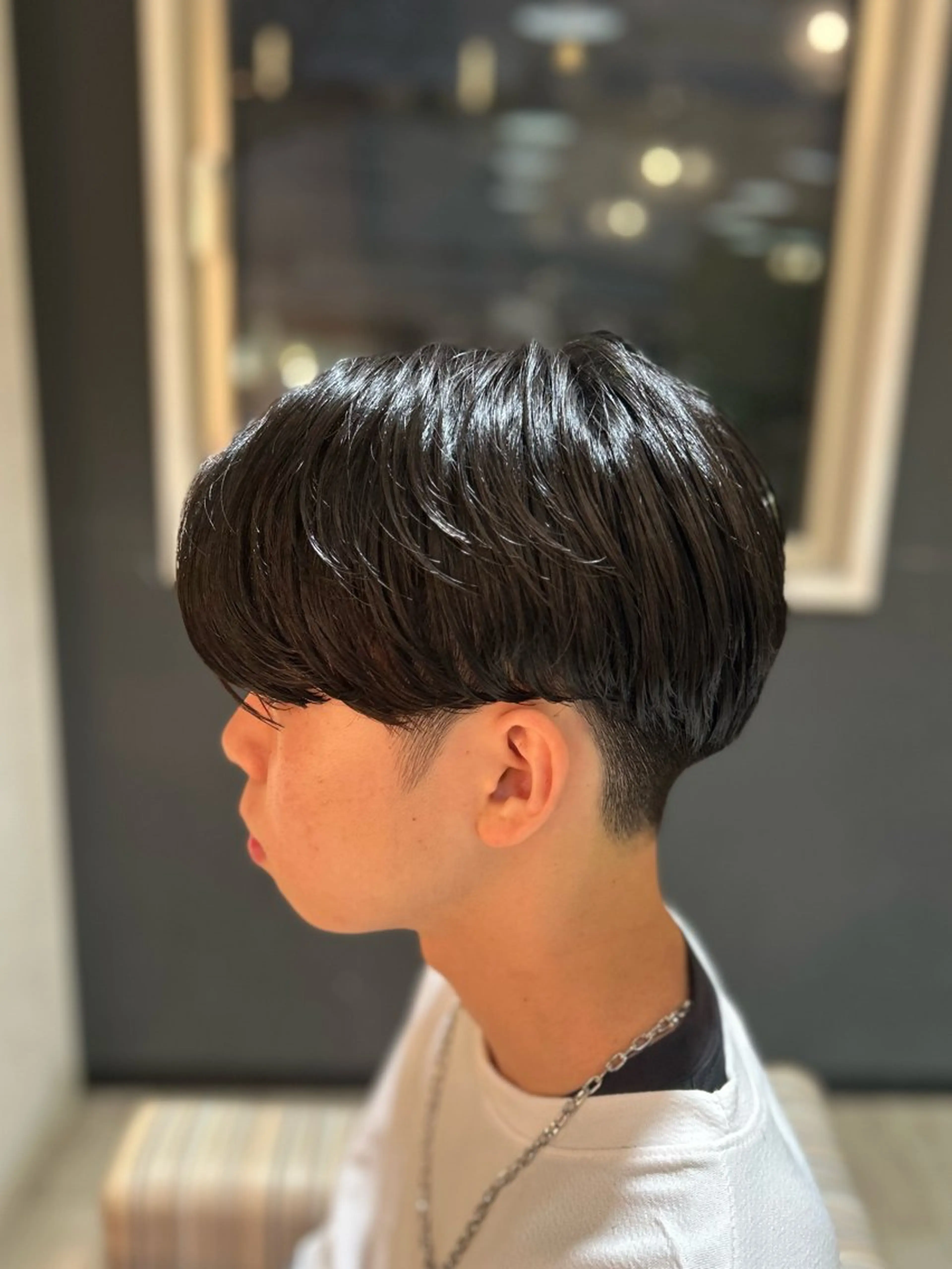 パーマ メンズ メンズブリーチ フェードカット メンズ韓国風 メンズパーマ メンズツイストパーマ 梅田マンツーマン メンズ特化美容師のヘアスタイル