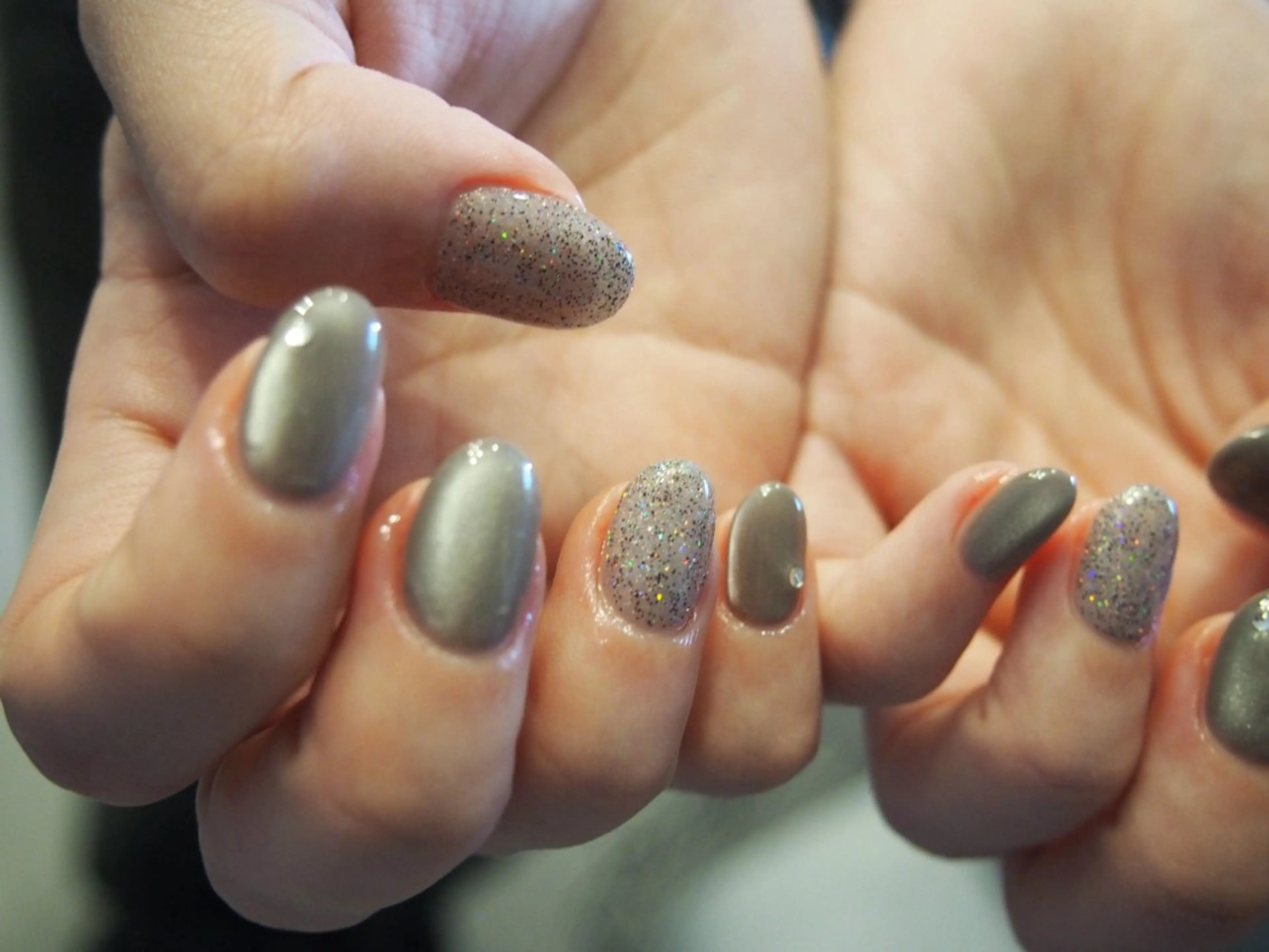 ネイル フラッシュネイル キラキラネイル マグネットネイル シンプルネイル ハンドネイル muhl by DILL所属・. wakanaのネイルデザイン