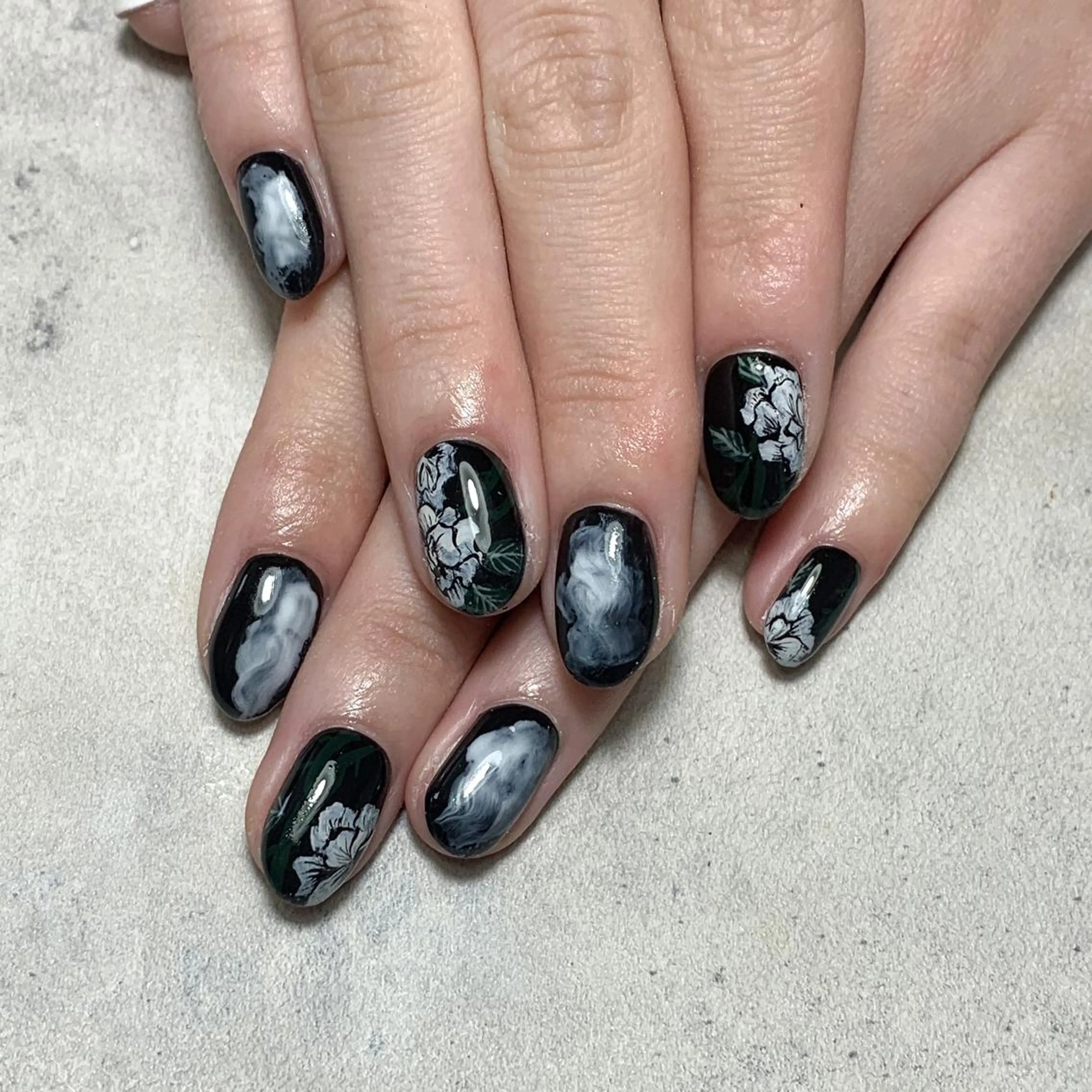 ネイル ハンドネイル atelier　FIORITURA所属・FIORITURA aiのネイルデザイン