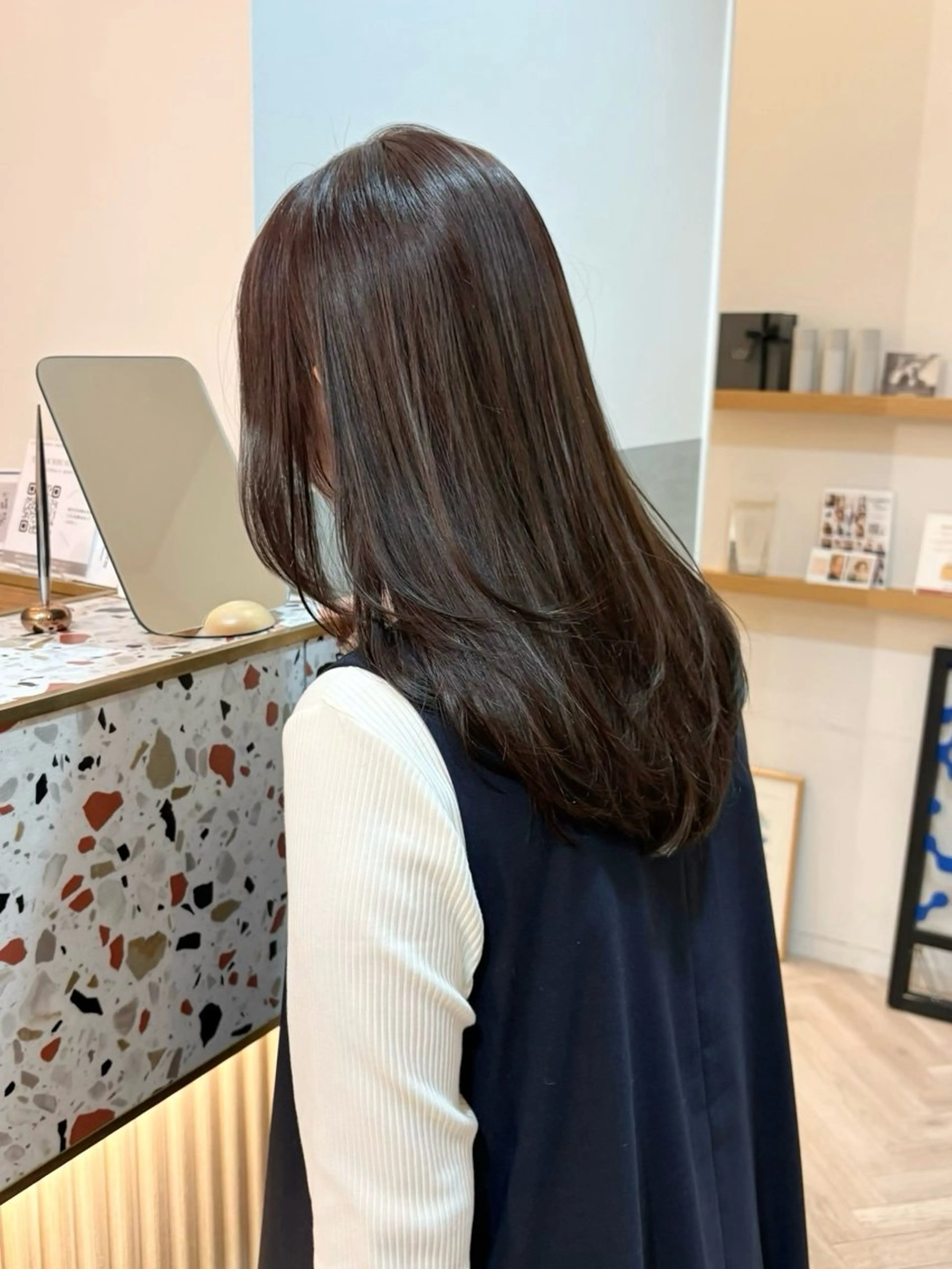 ミディアム カット ヘアカラー トリートメント 似合わせ/透明感 /レイヤー/りほ🤍のヘアスタイル