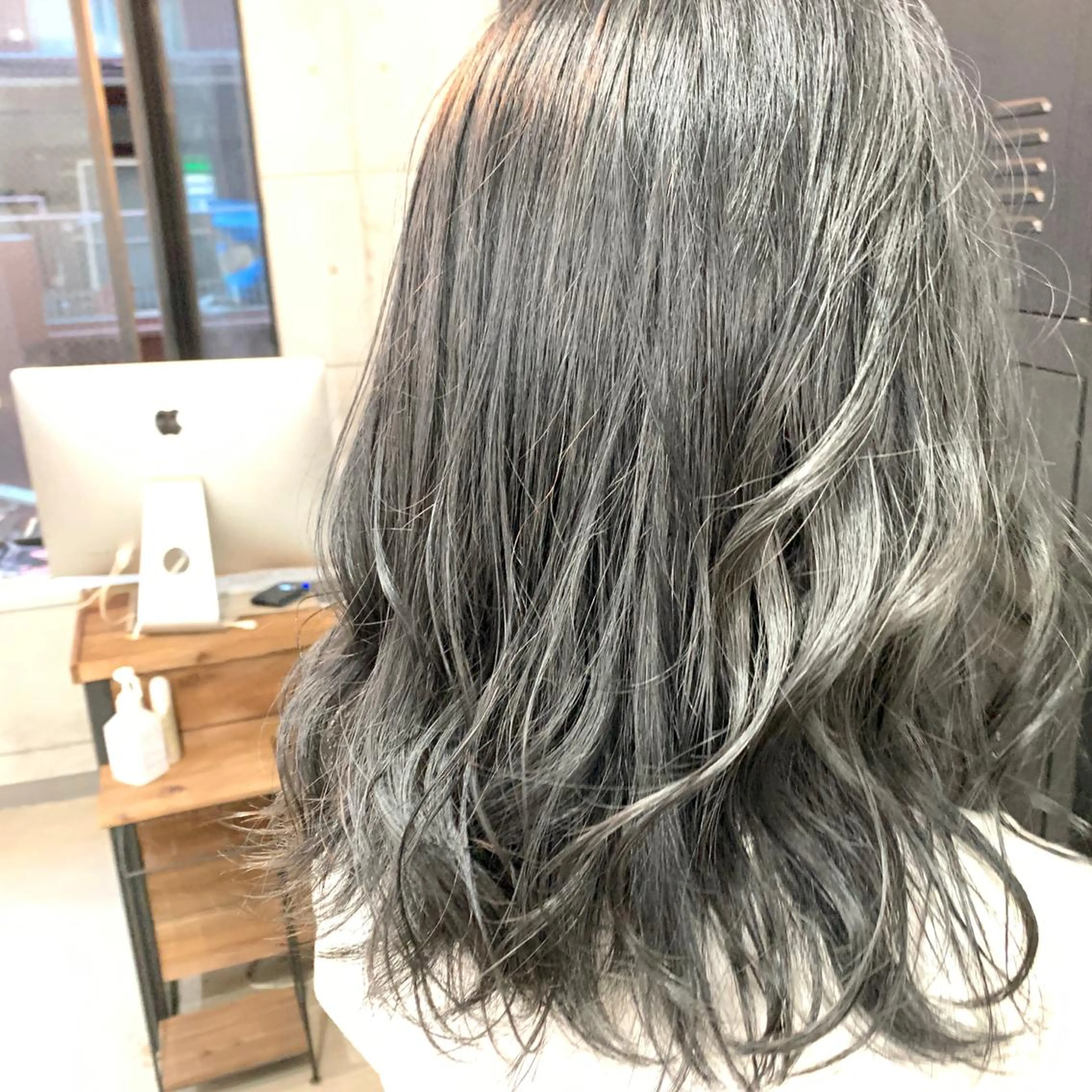 ミディアム カラー パーマ ヘアアレンジ メンズ キッズ ネイル マツエク・マツパ メンズブリーチ メンズハイライト メンズインナーカラー メンズ韓国風 アディクシーカラー 韓国ボブ/髪質改善 ニュアンス特化RYOのヘアスタイル