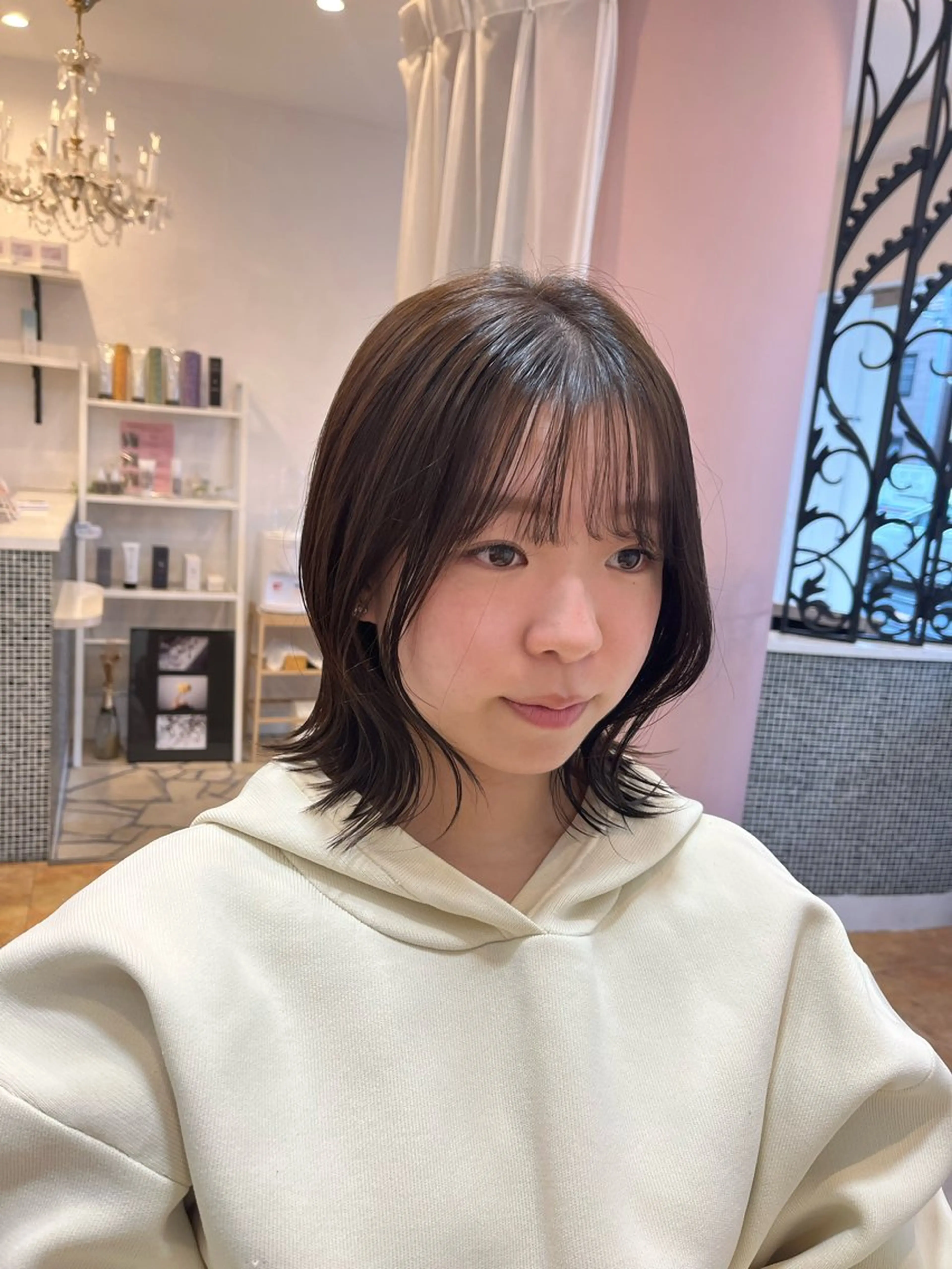 ミディアム くびれヘア 森光みやび / WILLOW京橋のヘアスタイル