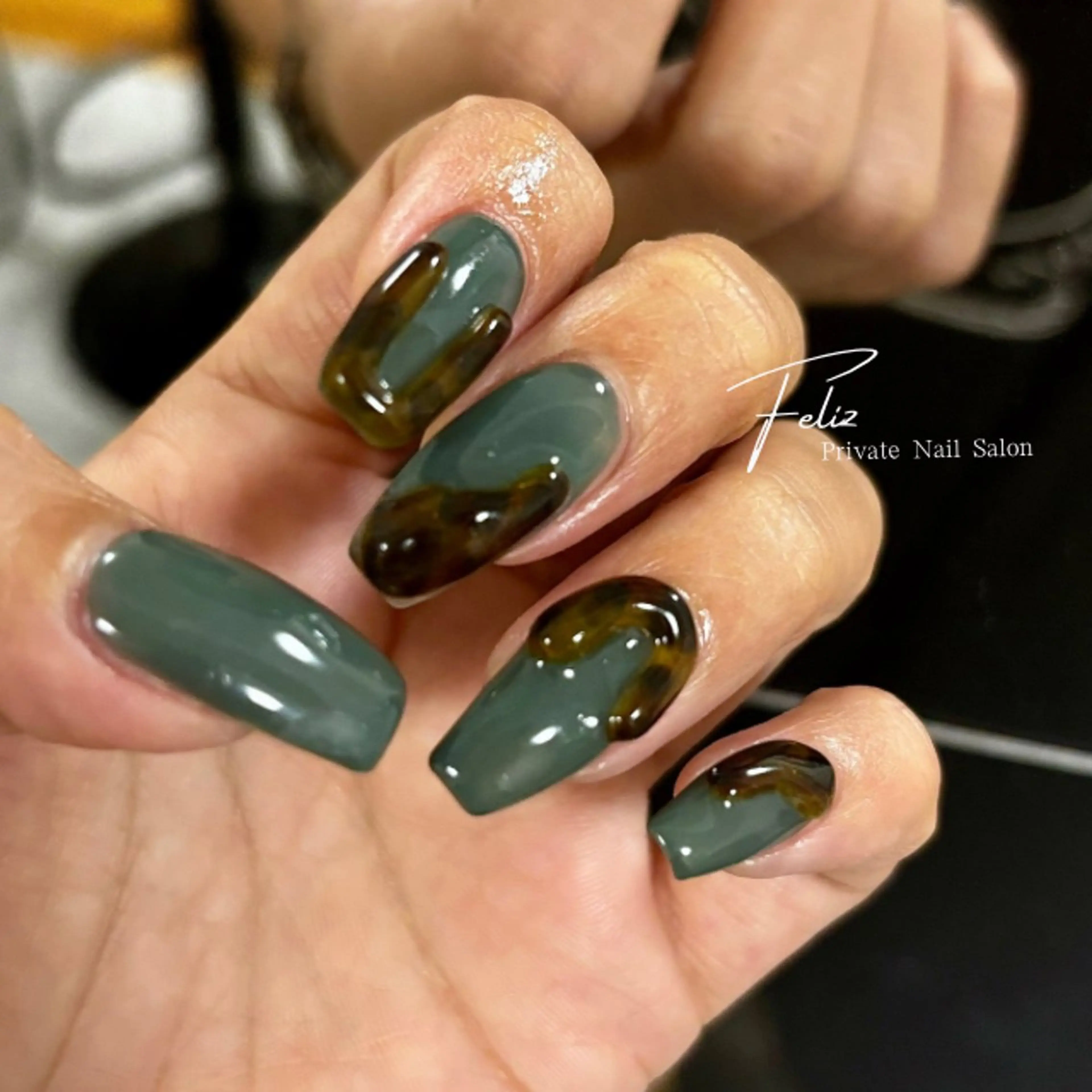ネイル べっ甲ネイル ハンドネイル ハンドケア Feliz所属・Feliz 楽しいネイルサロンのネイルデザイン