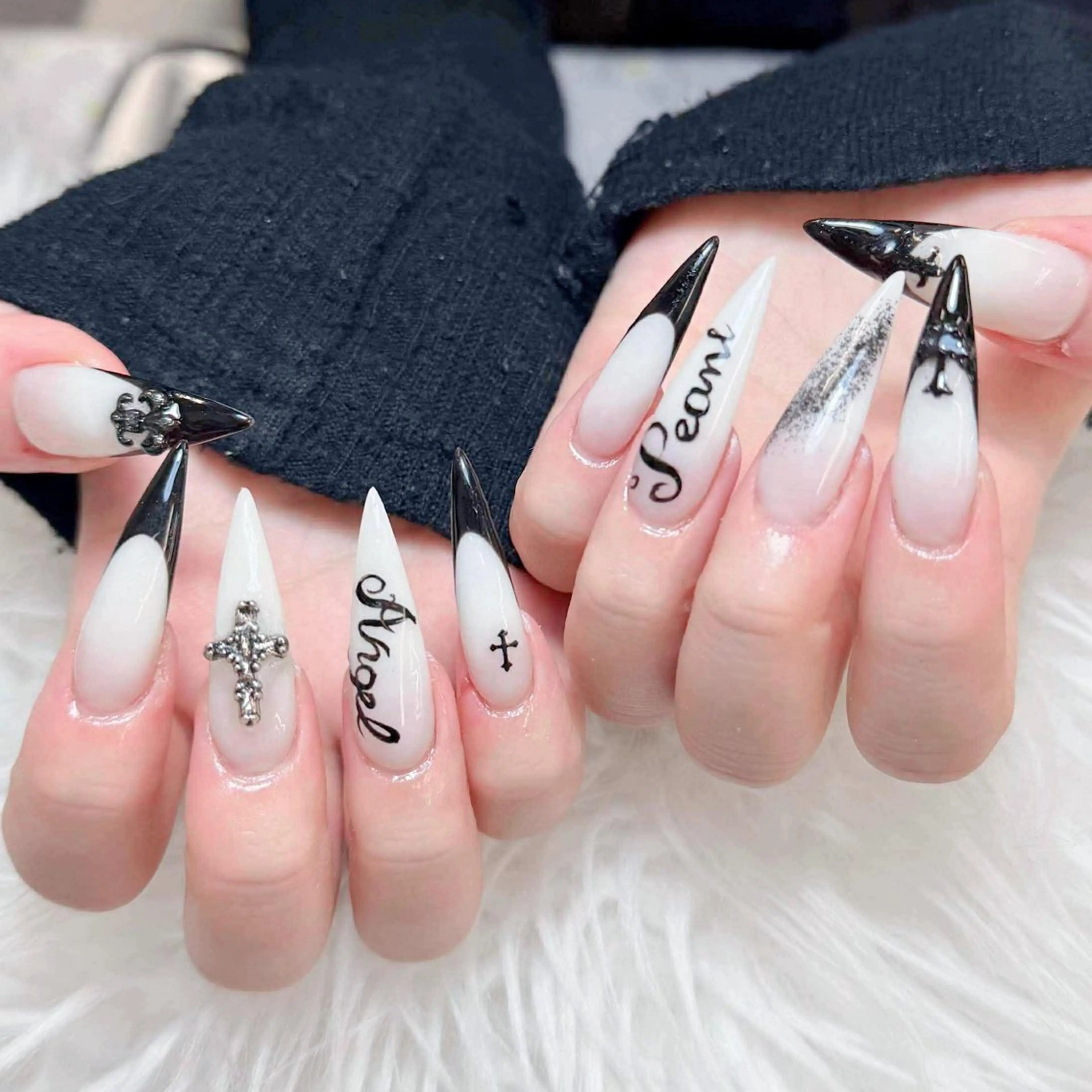 ネイル anh nail anne🤍のネイルデザイン