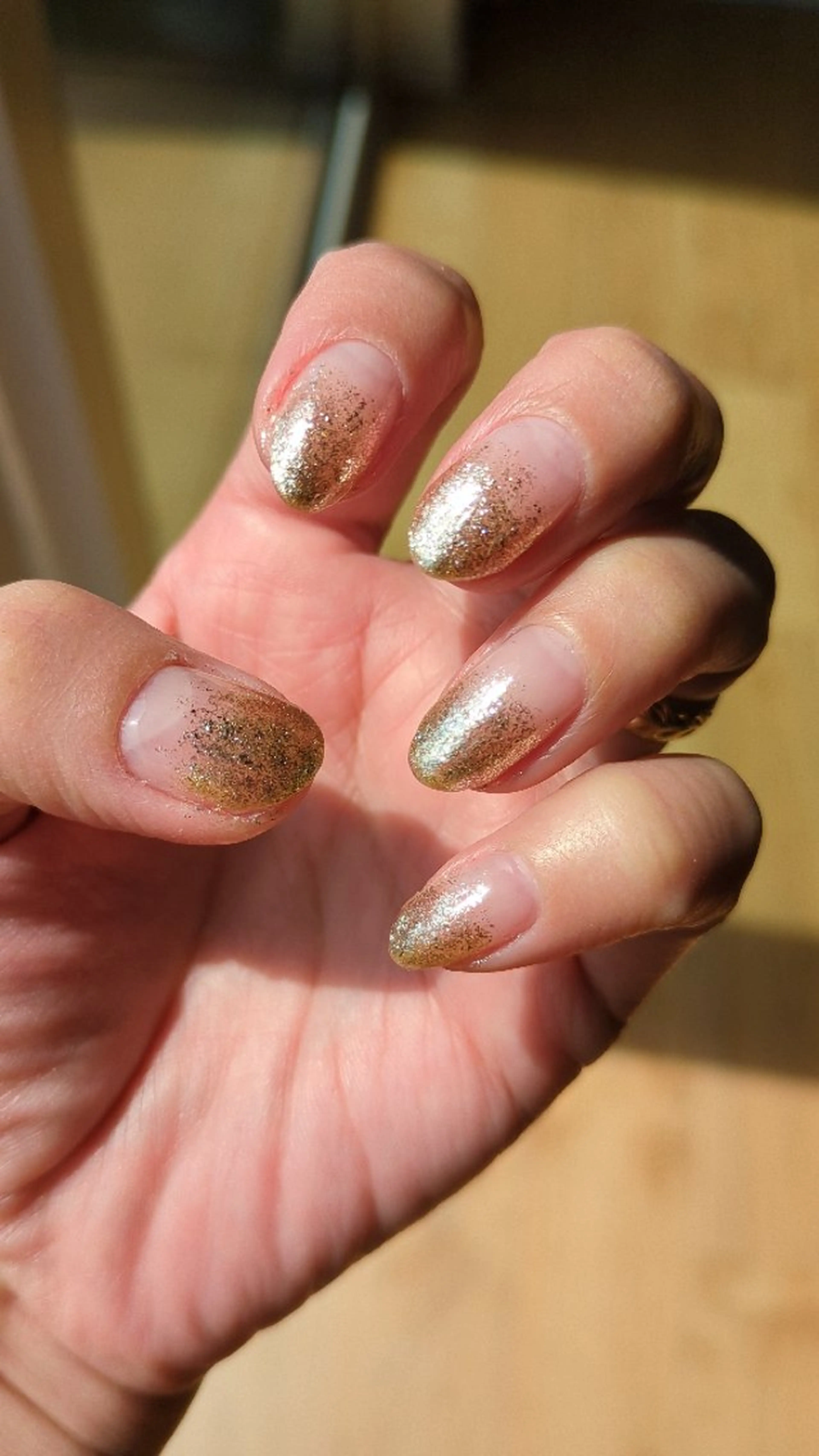 オフ無し ラメグラデーションネイルの写真