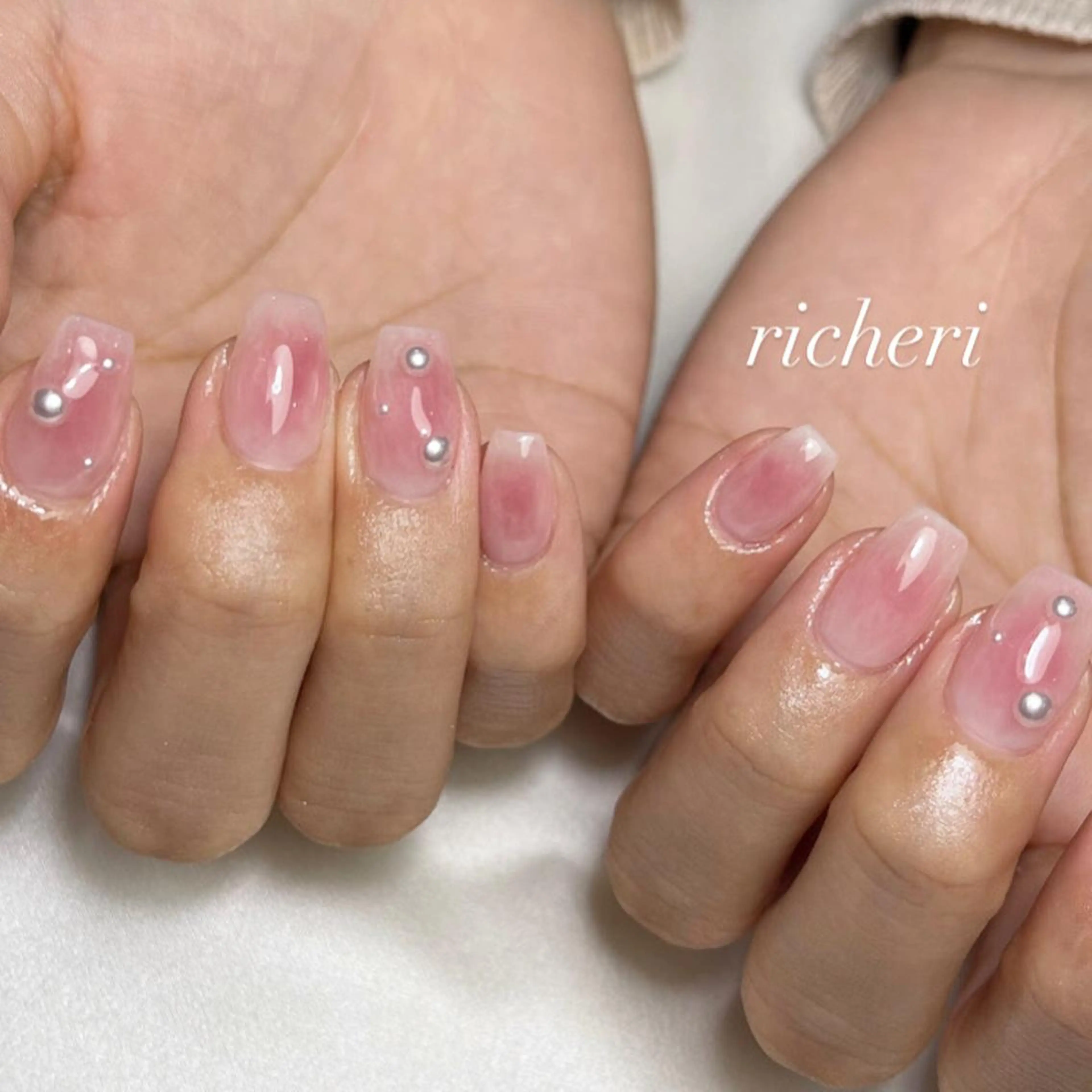 ミディアム ネイル ハンドネイル richeri beautyのネイルデザイン