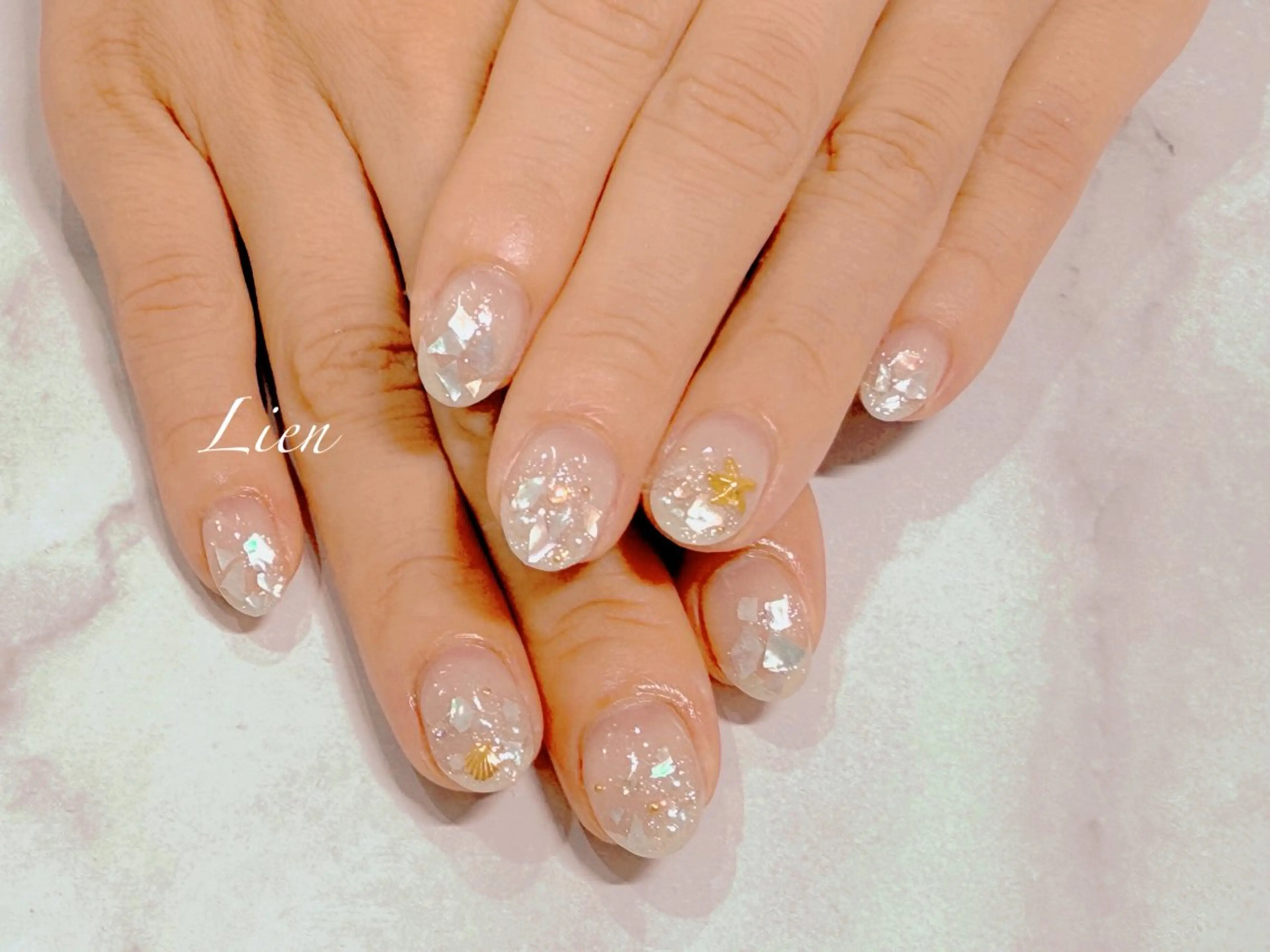 ネイル 長さ出し フットネイル フレンチネイル ジェルネイル ガラスフレンチ ハンドネイル Lien（リアン） 銀座駅6分のネイルデザイン