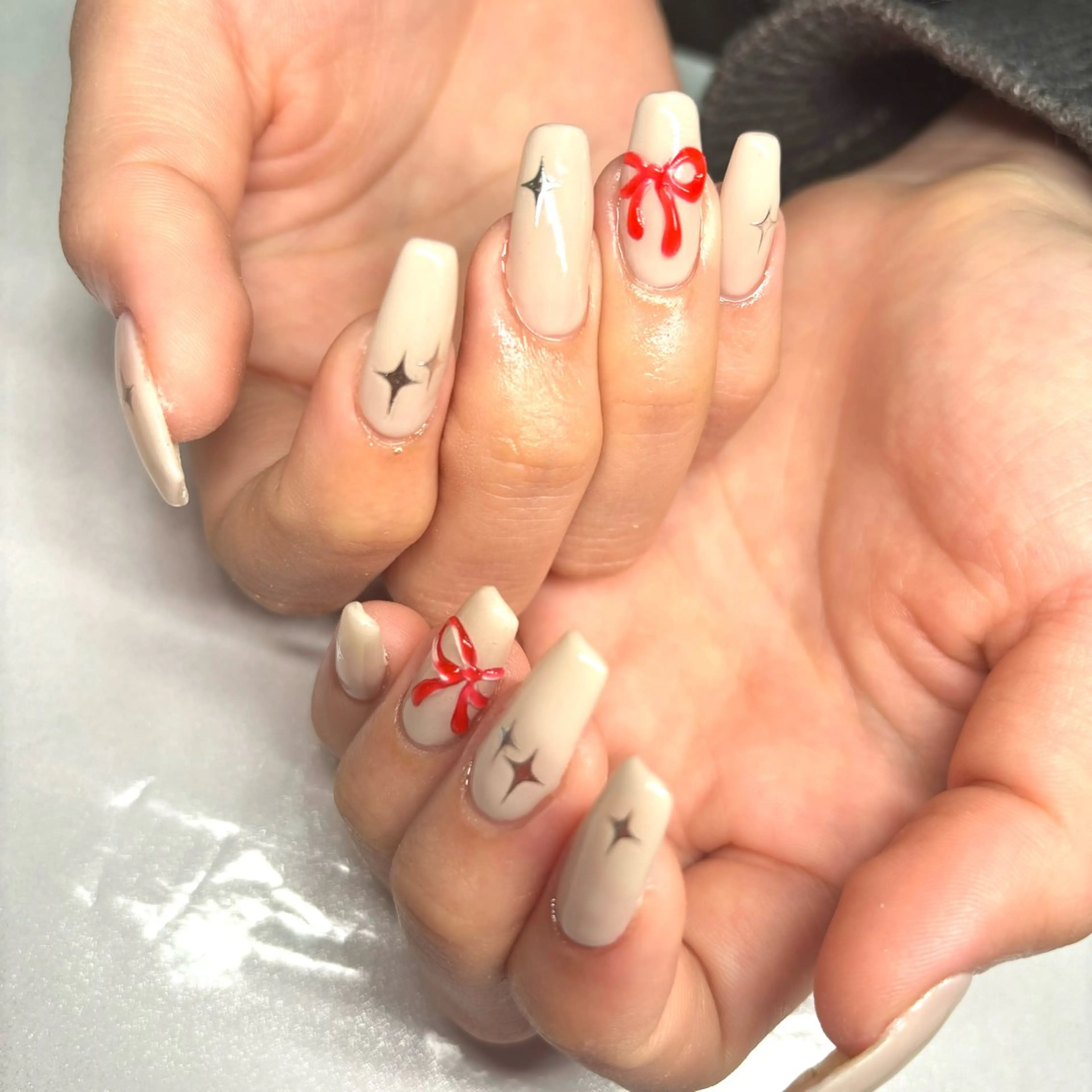 ネイル アートネイル キラキラネイル ロングネイル ニュアンスネイル ワンカラーネイル ハンドネイル RE💟N.NAIL ラテン系お姉さんのネイルデザイン