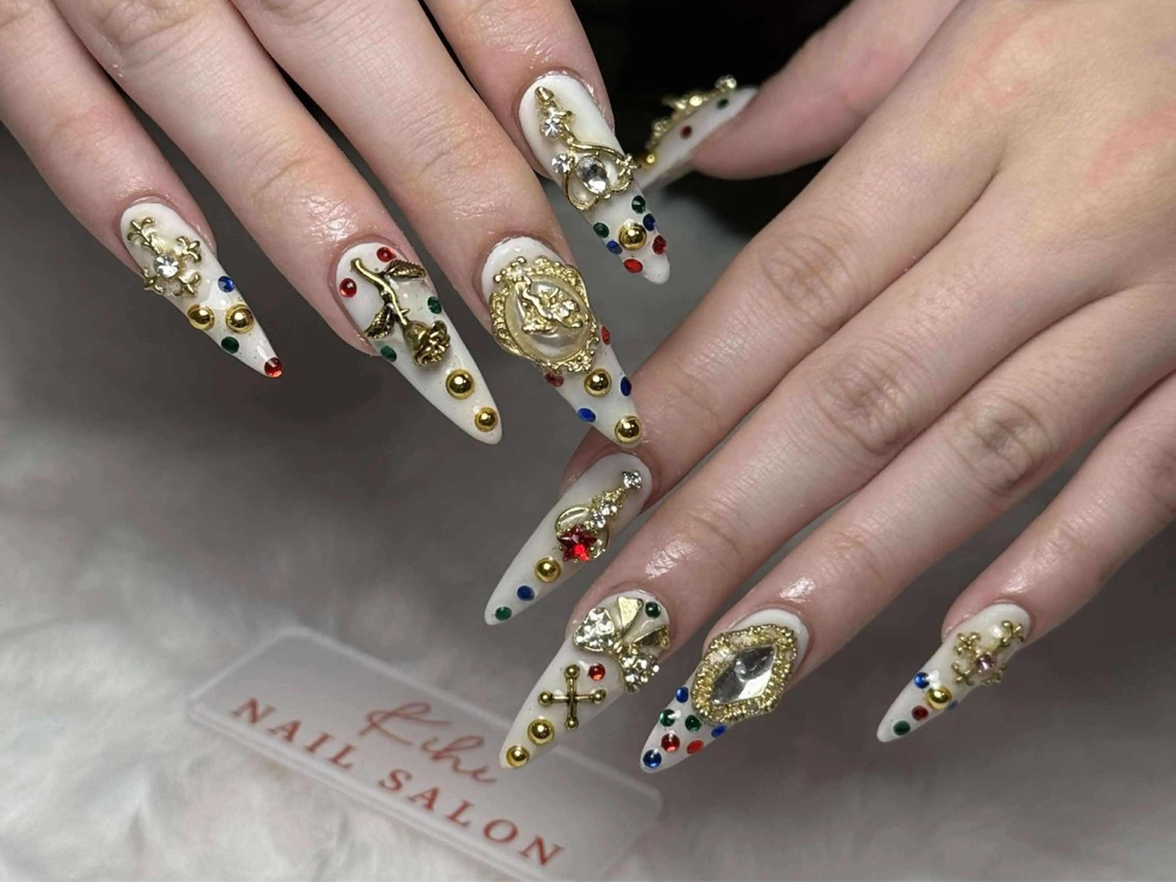 ネイル アートネイル フレンチネイル ジェルネイル グラデーション 韓国ネイル ハンドネイル ハンドケア さくら💮💮 【オフ無料】のネイルデザイン