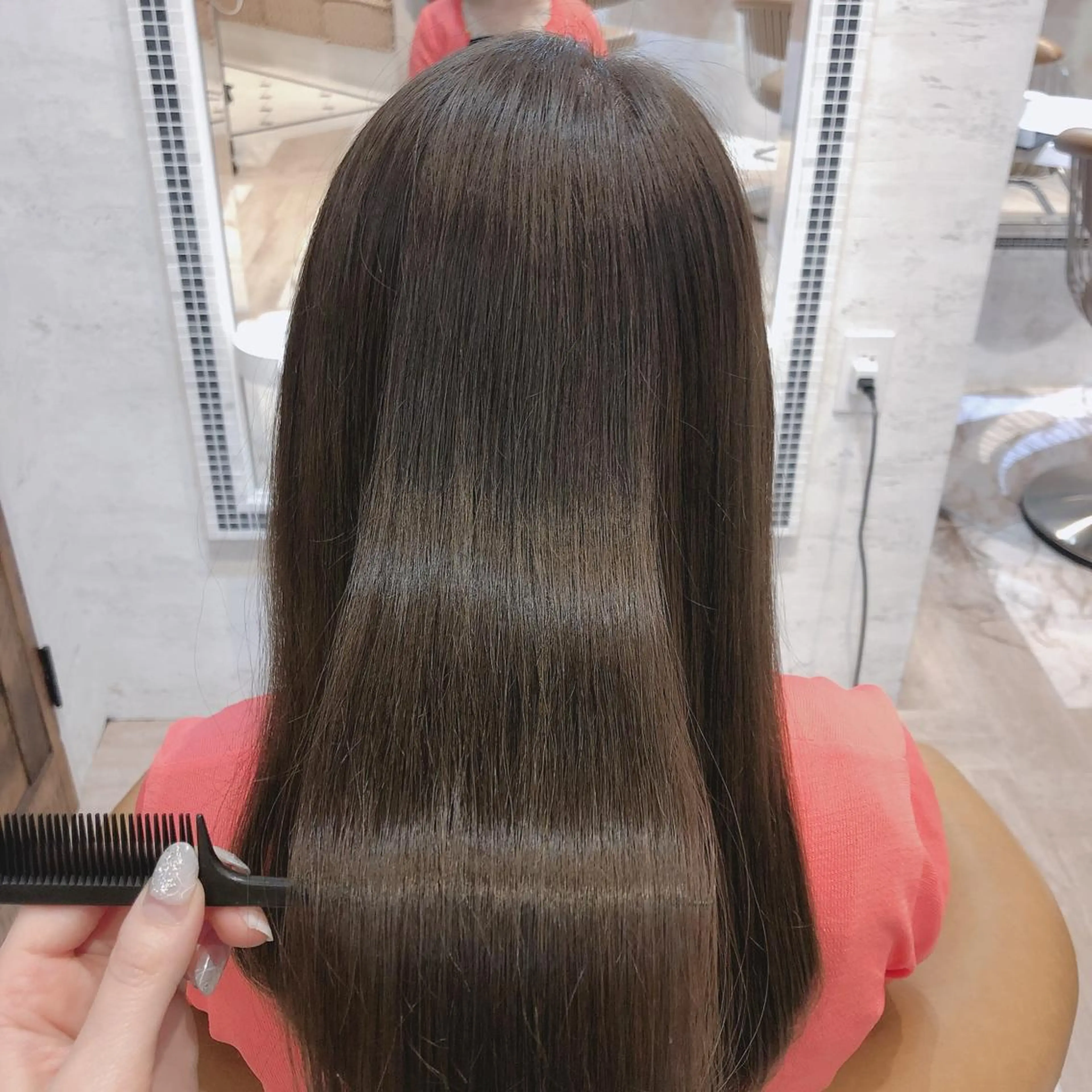 ミディアム トリートメント ヘアカラー トリートメント 代表山口ひな 髪質改善のプロのヘアスタイル