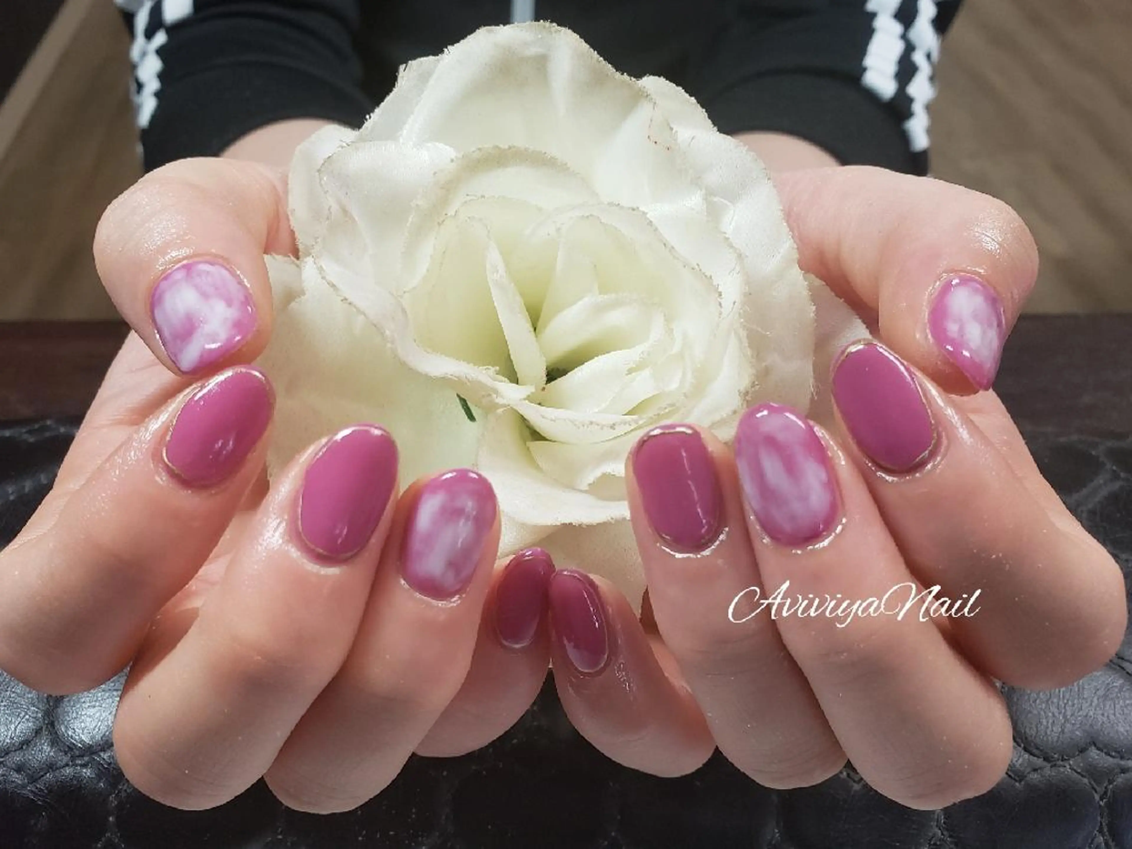 ミディアム ネイル ニュアンスネイル AviviyaNail所属・kubo ayaのネイルデザイン