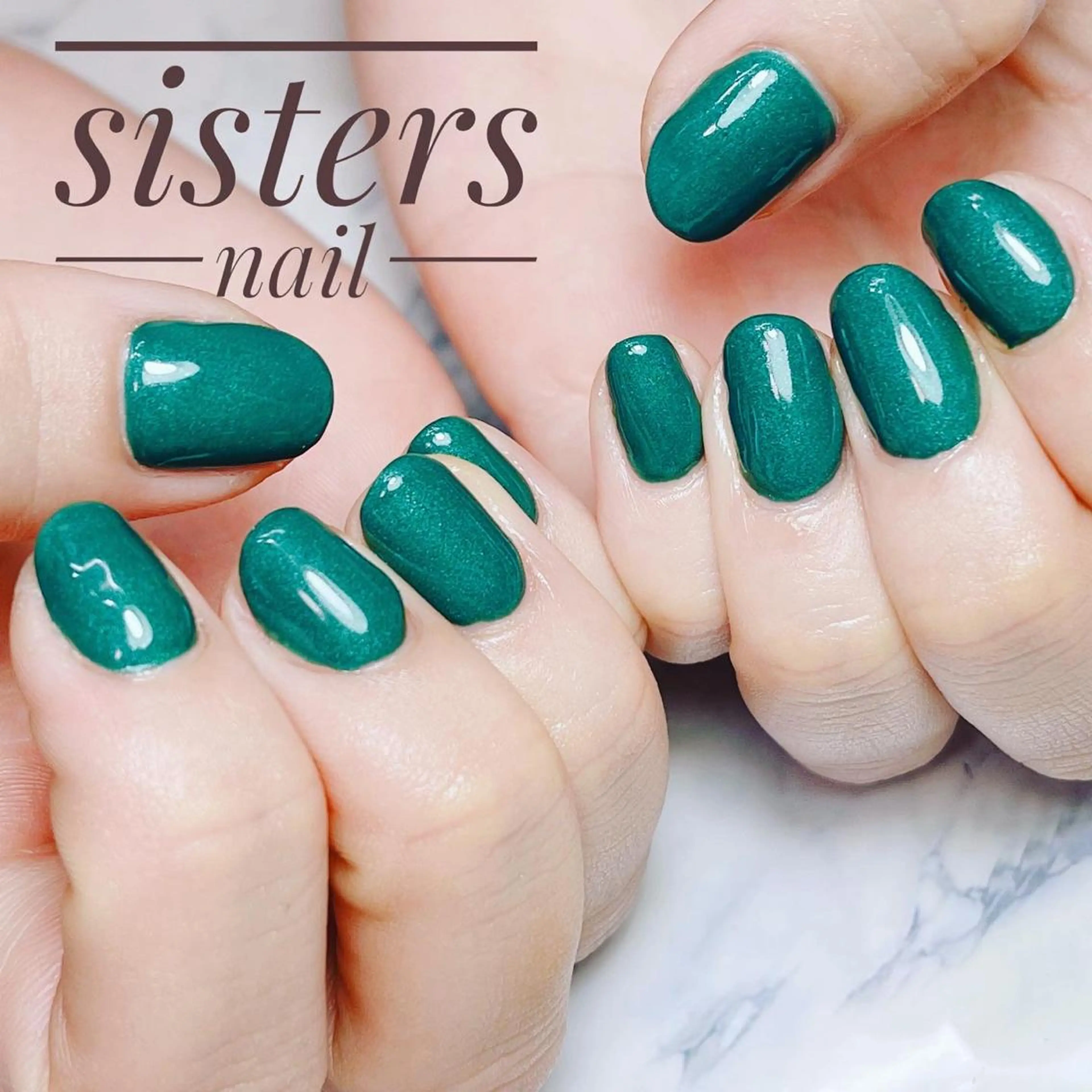 ネイル アートネイル グリーン ラメ(グリッター) ワンカラーネイル シンプルネイル sisters nail.fのネイルデザイン