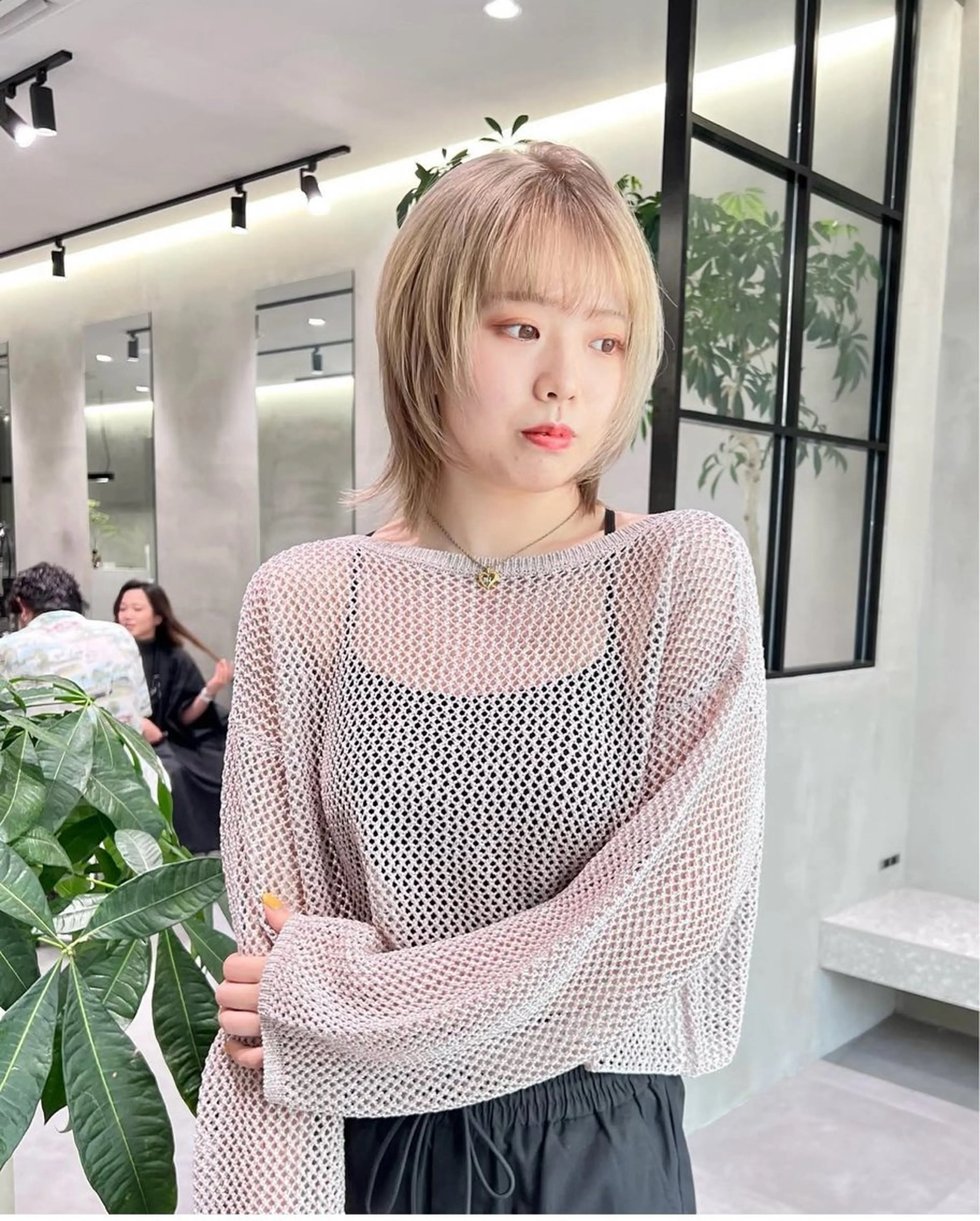 ミディアム 神戸/karina /レイヤー/髪質改善のヘアスタイル