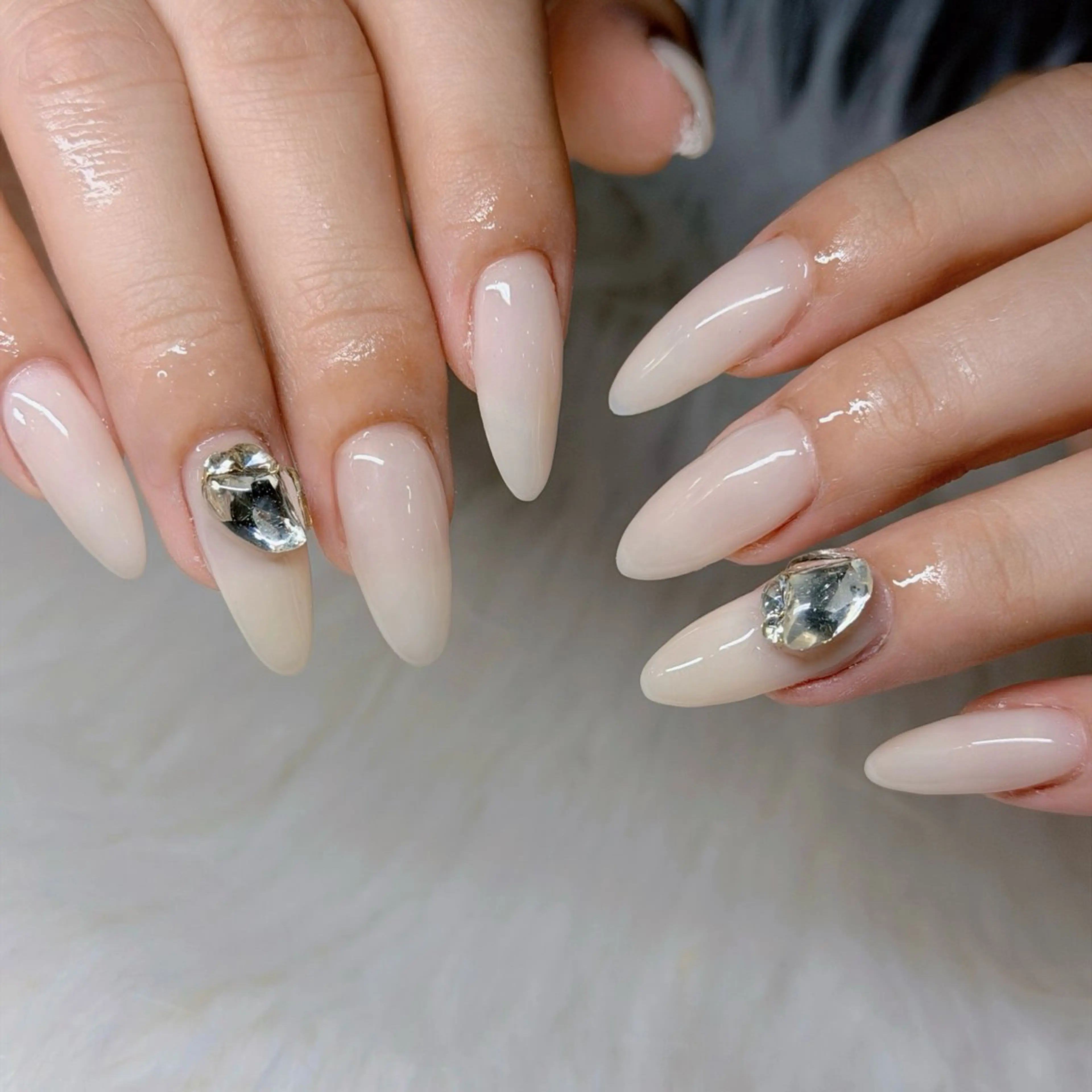 ネイル オーロラネイル グラデーション ハート ホログラムネイル キラキラネイル ハンドネイル HA NIのネイルデザイン