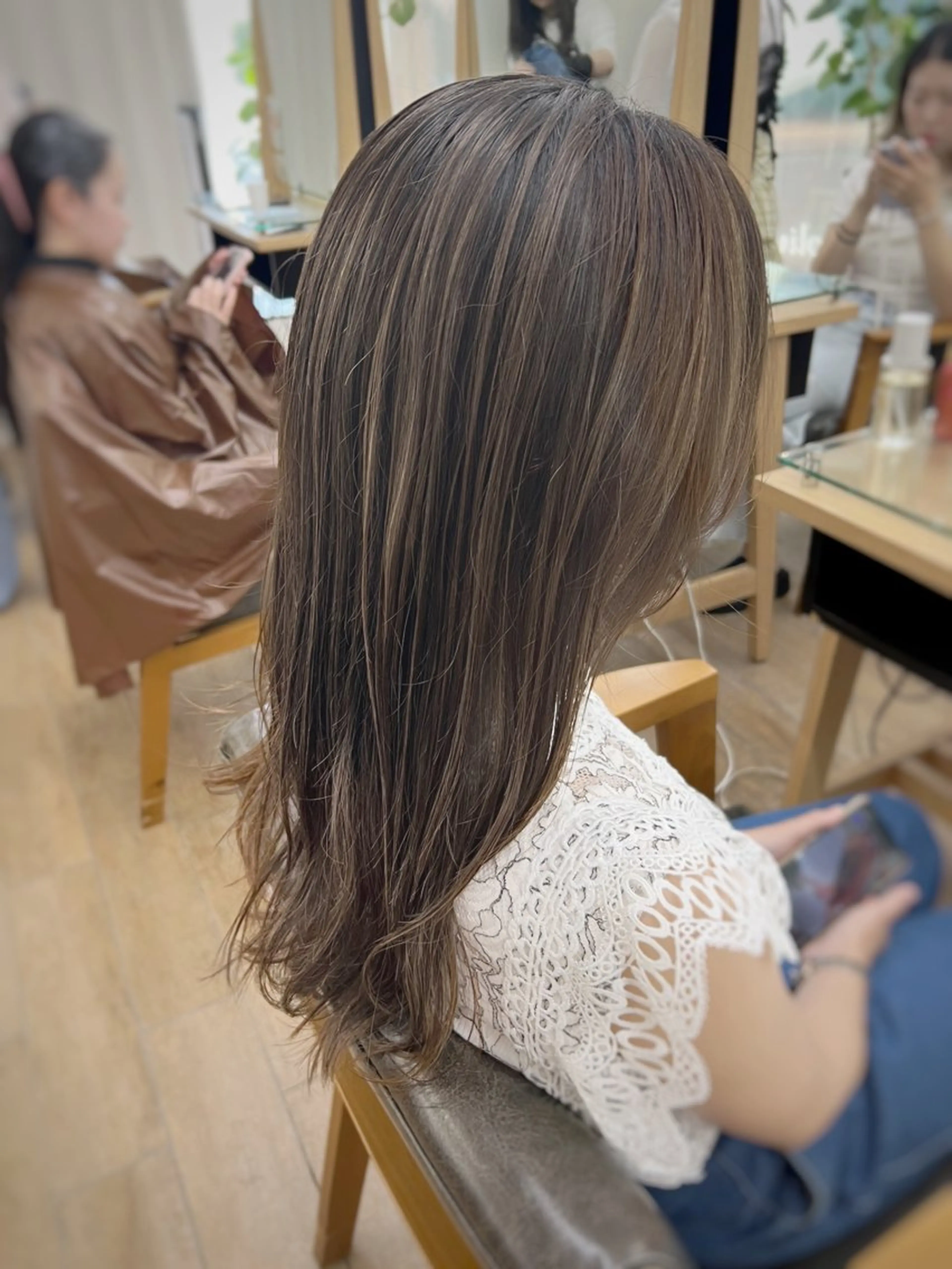 セミロング カラー ハイライトカラー ハイトーンカラー ハイライト パーマ/ハイライト 💙鶴岡　愛💙のヘアスタイル