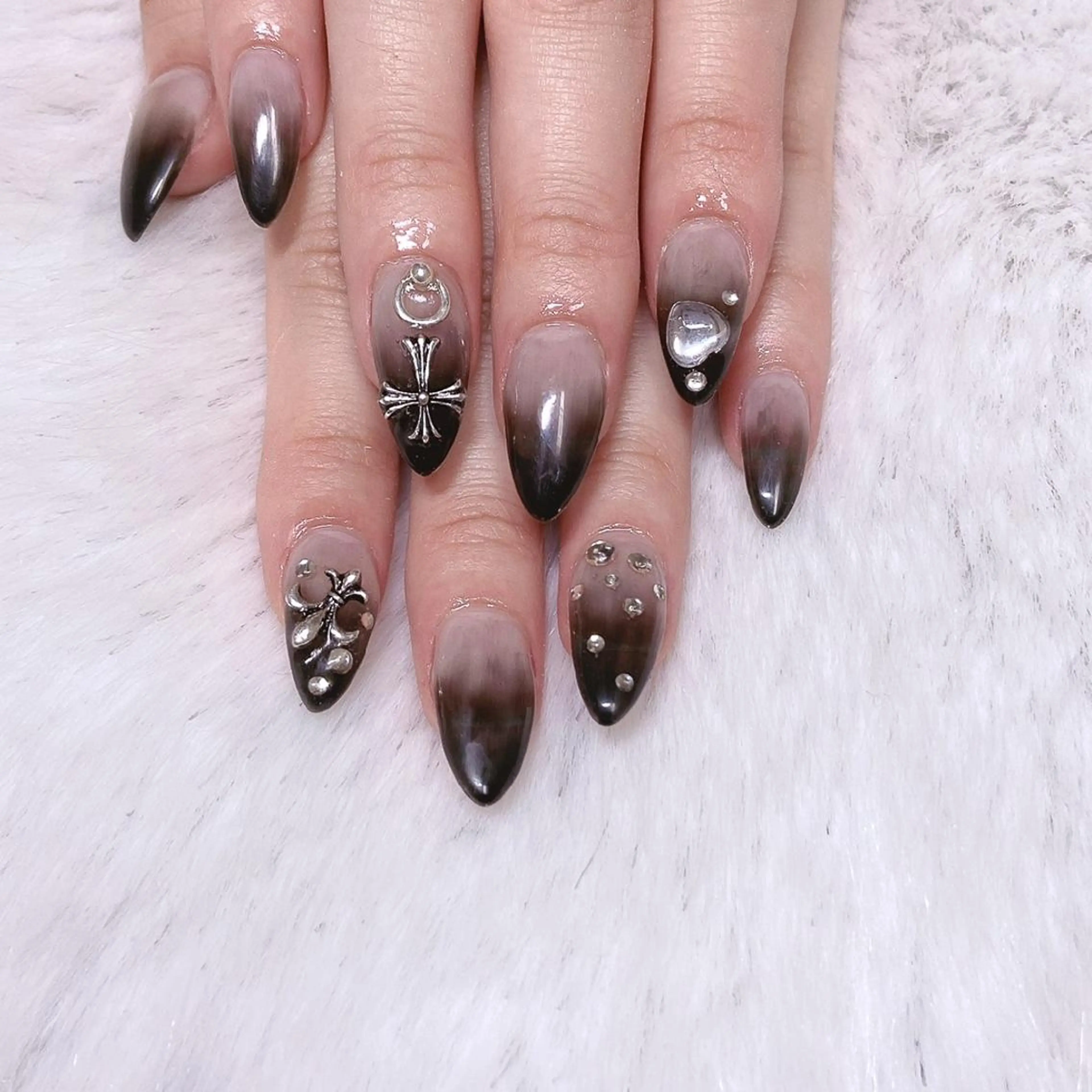 ネイル NAKAJIMA ERIKAのネイルデザイン