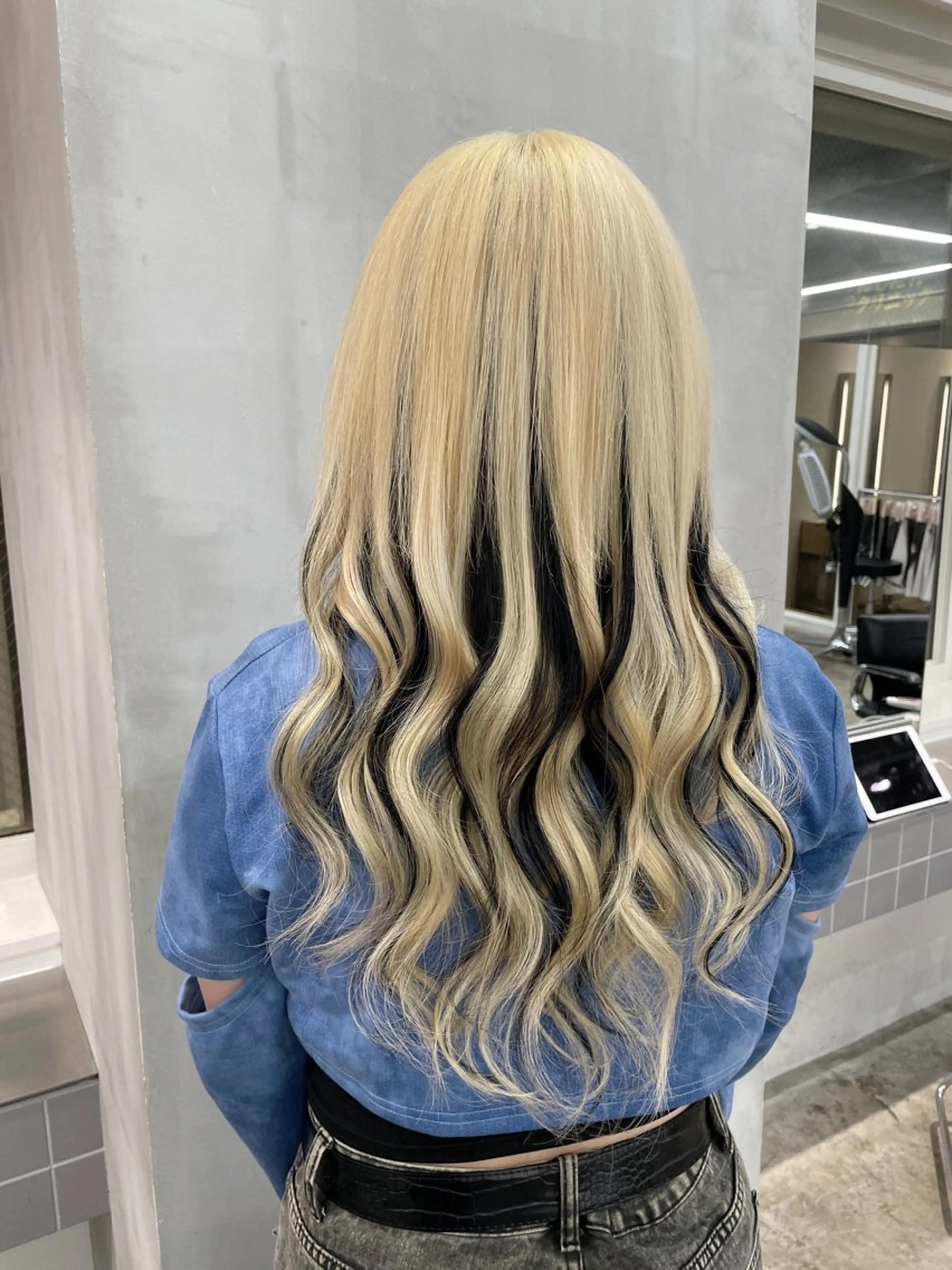 ロング カラー ヘアアレンジ プルエクステ 黒髪 ブリーチ 抜きっぱなしブロンド ブロンド ヘアカラー エクステ 🎀プルエクステ みまひかる🎀のヘアスタイル