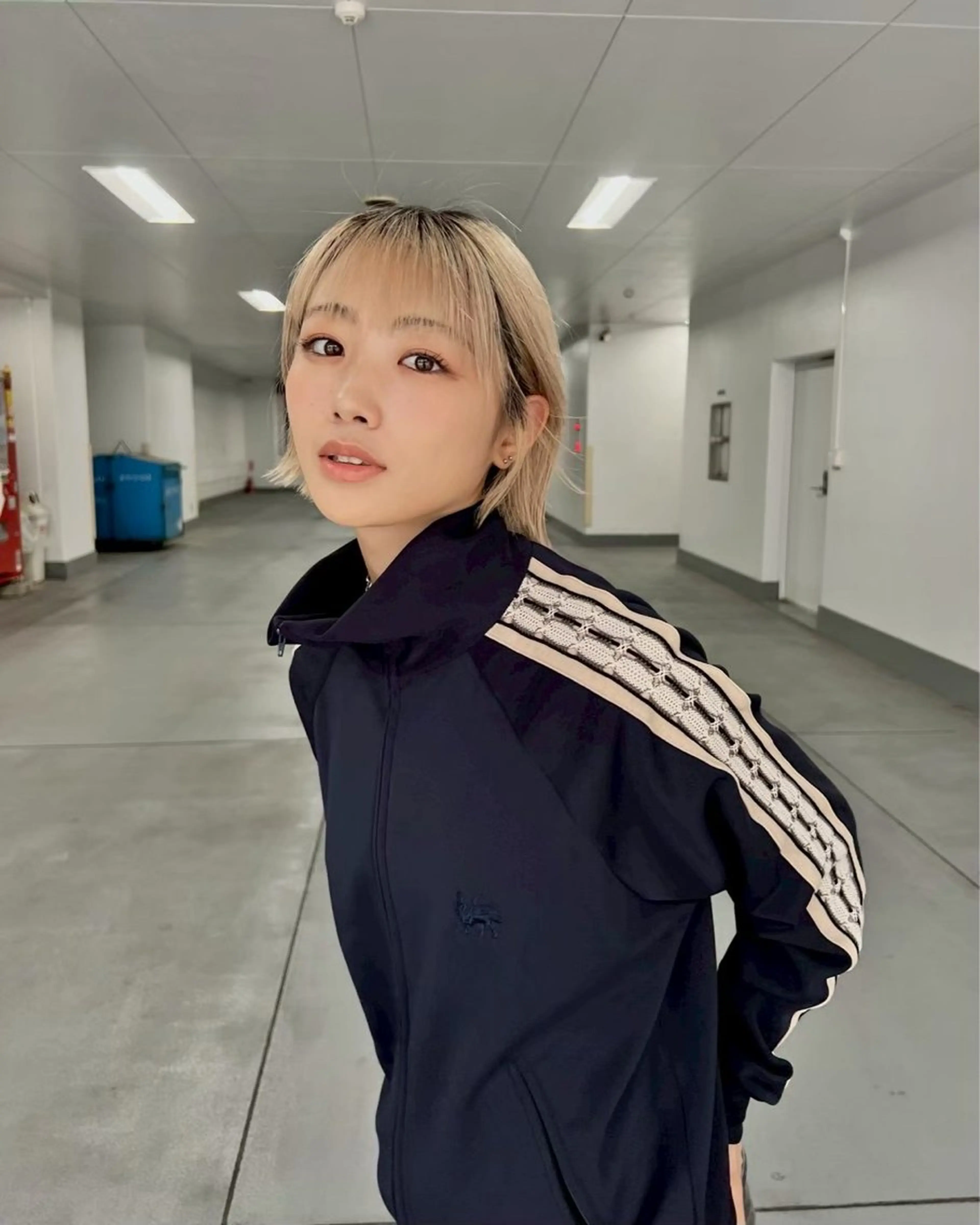 ショート ボブ 似合わせカット yui/透明感カラー /コテ巻き風パーマのヘアスタイル