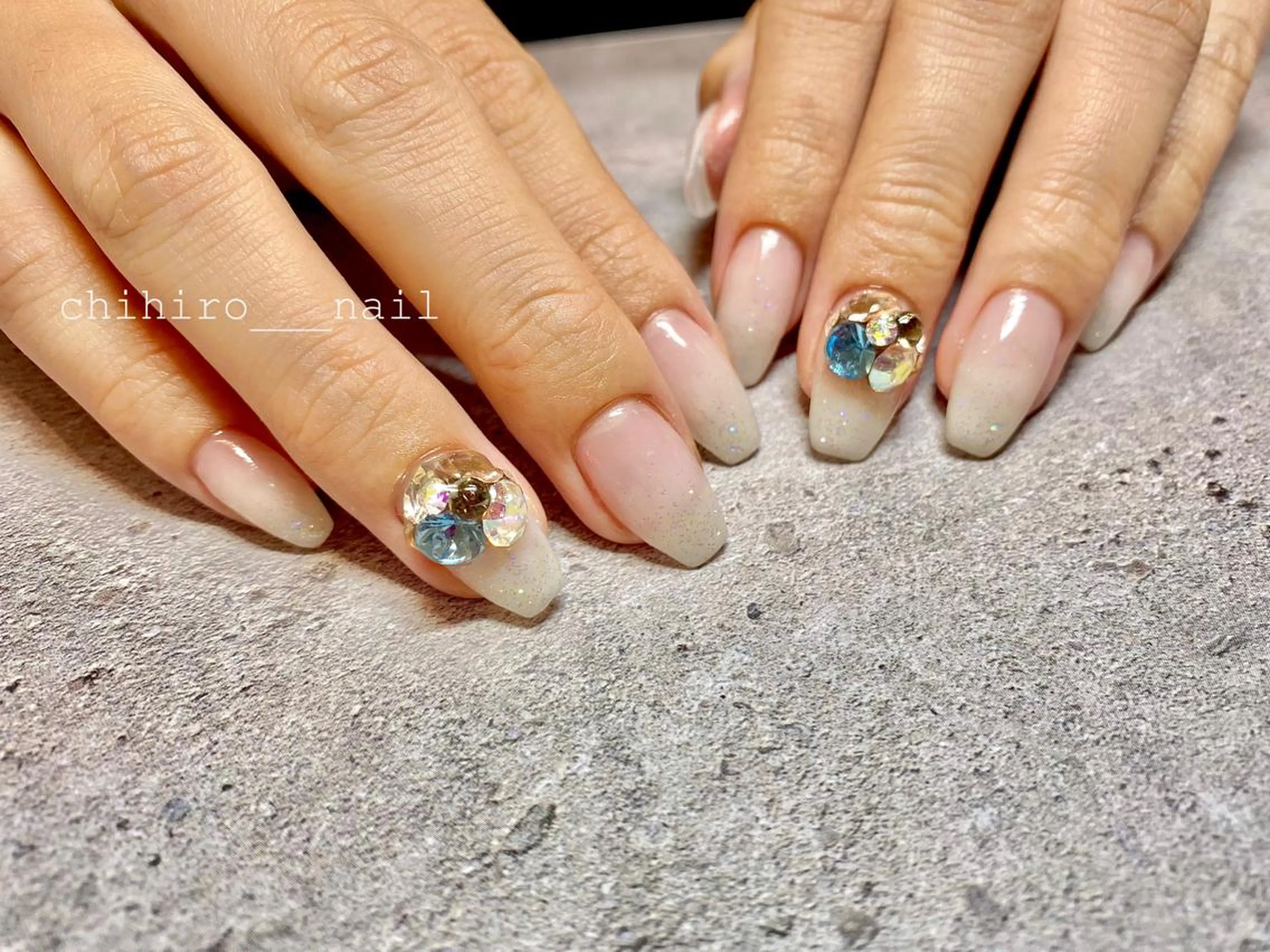 ミディアム カラー ネイル グラデーションカラー フラッシュネイル フレンチネイル ジェルネイル グラデーション ハンドネイル beauty salon ma'am所属・chihiro 小路ネイルのネイルデザイン