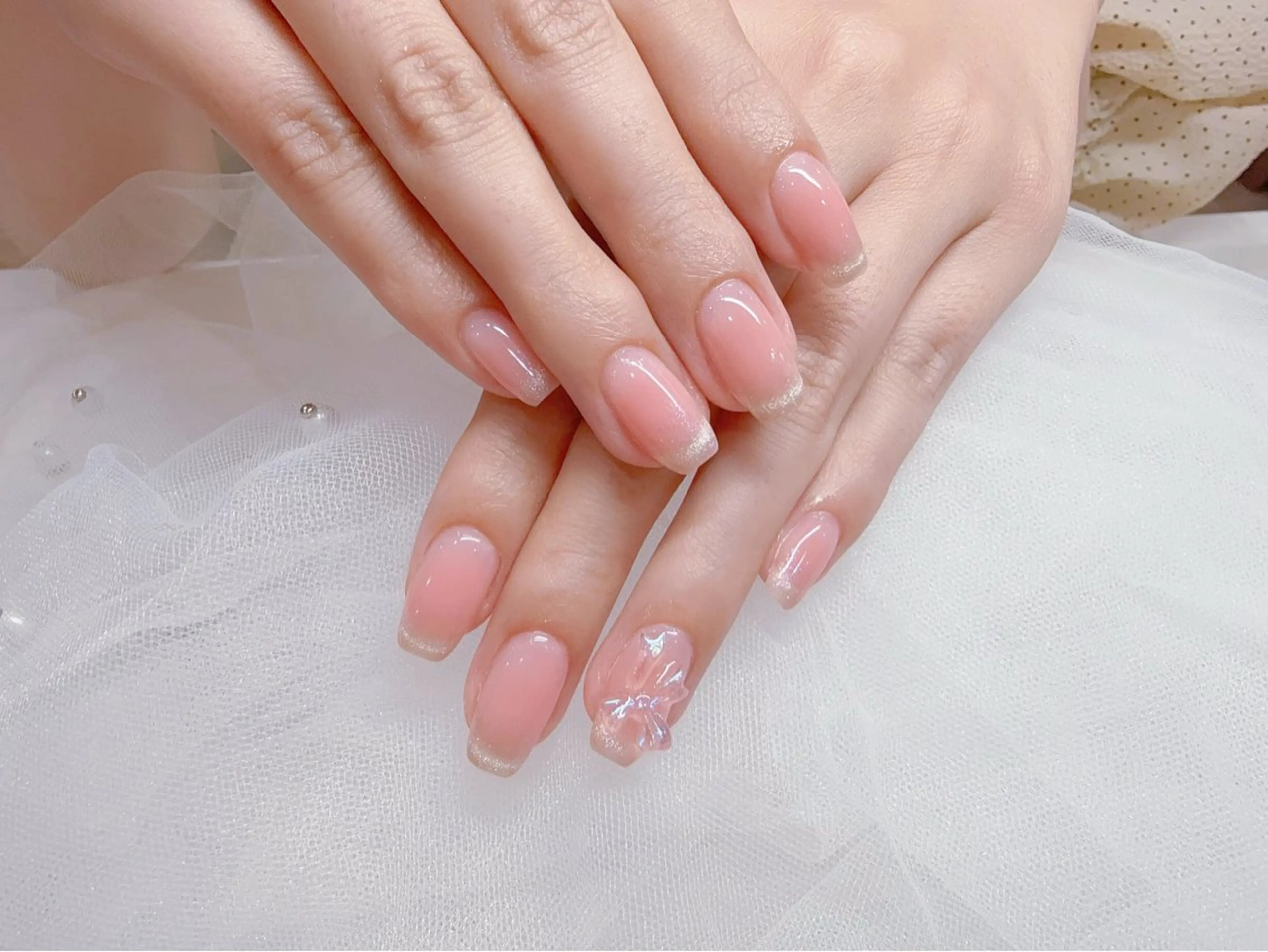 【Hand新規オフ無料】チークxマグネットフレンチネイルの写真