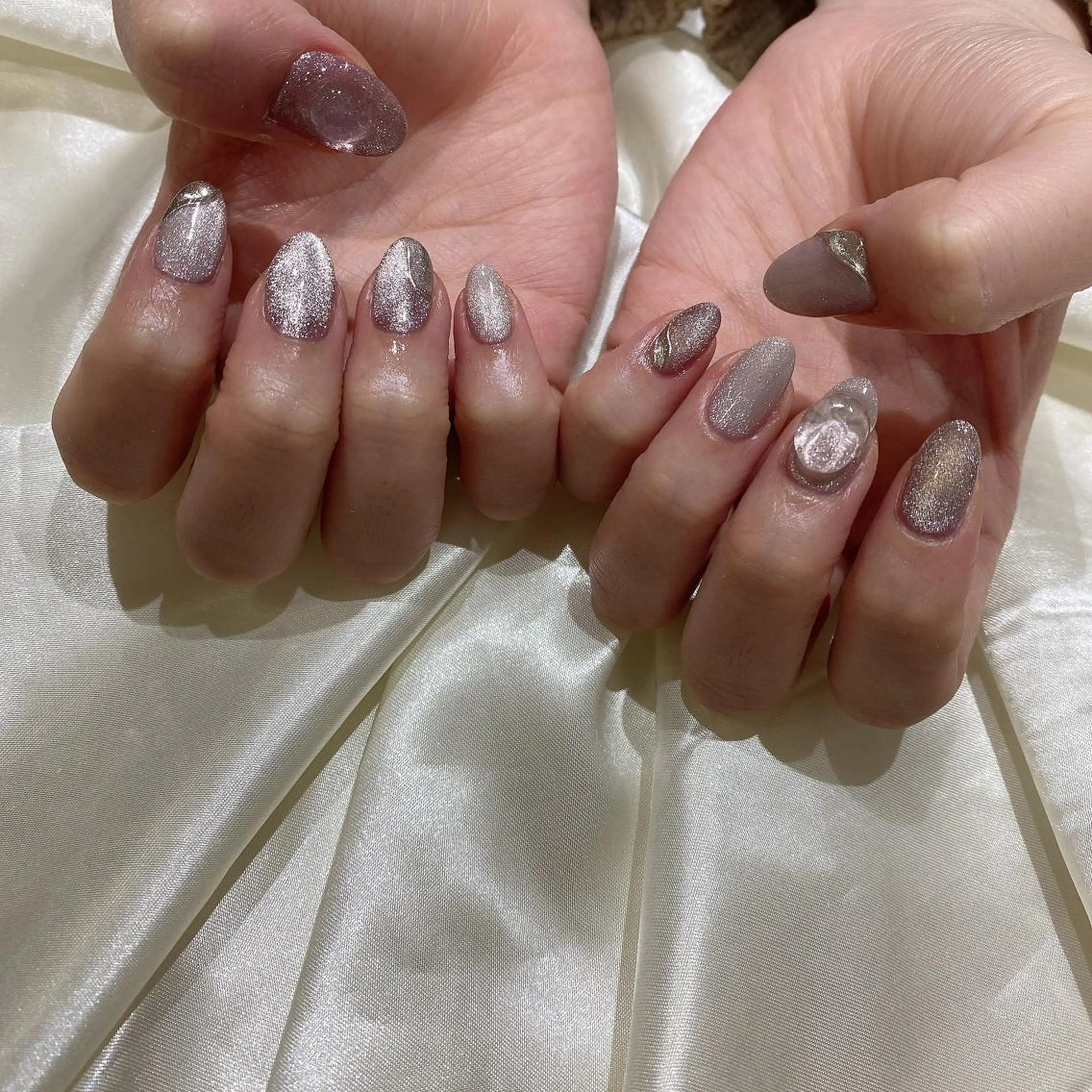 ネイル ハンドネイル 西岡 杏のネイルデザイン