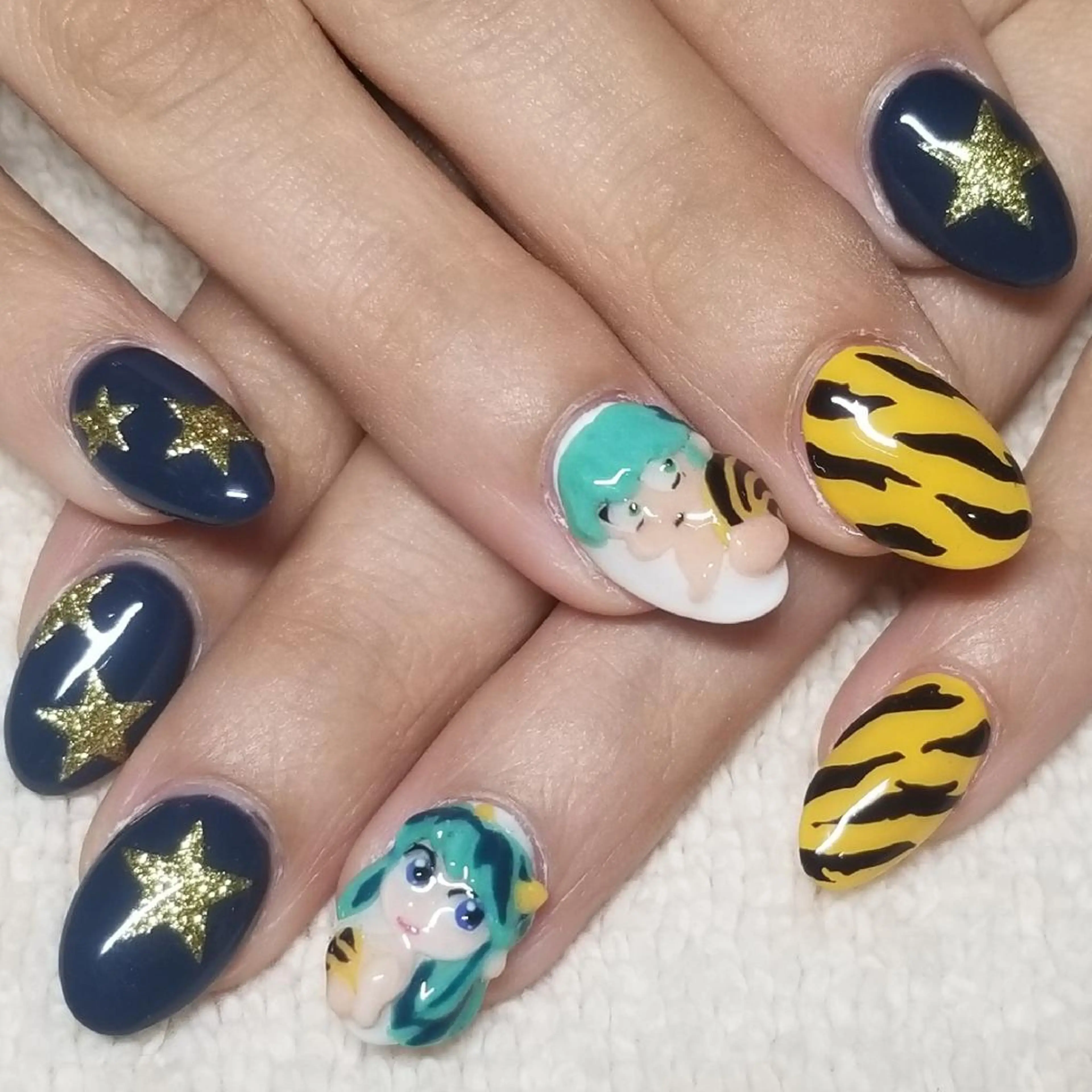 ネイル ネイビー 黄色 ハンドネイル よしだ ひろきのネイルデザイン