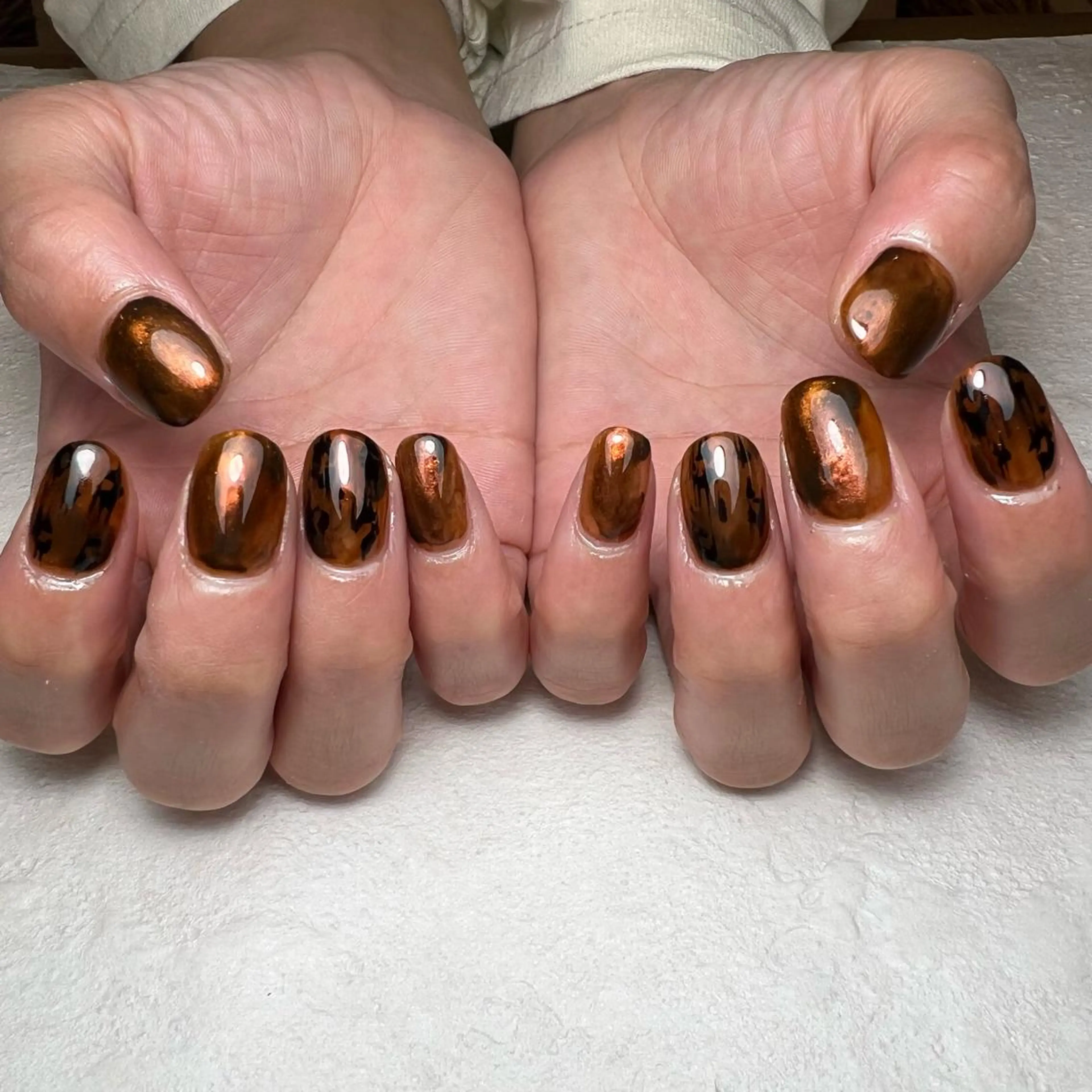 ネイル アートネイル ジェルネイル パラジェル ホワイト MAKANI nail salon所属・MAKANI salonのネイルデザイン