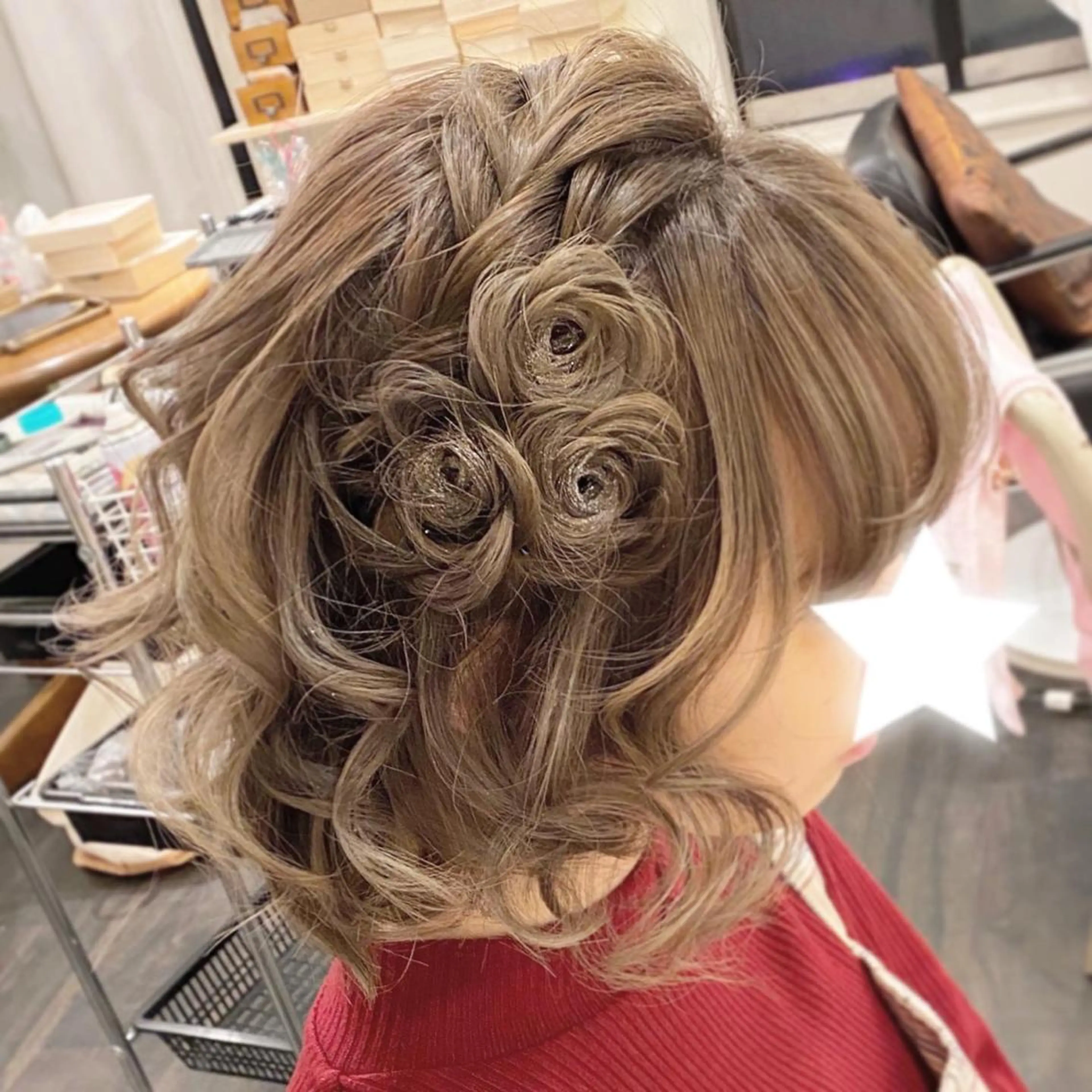 ヘアアレンジ SCREEN 仙台のマツエク・マツパデザイン