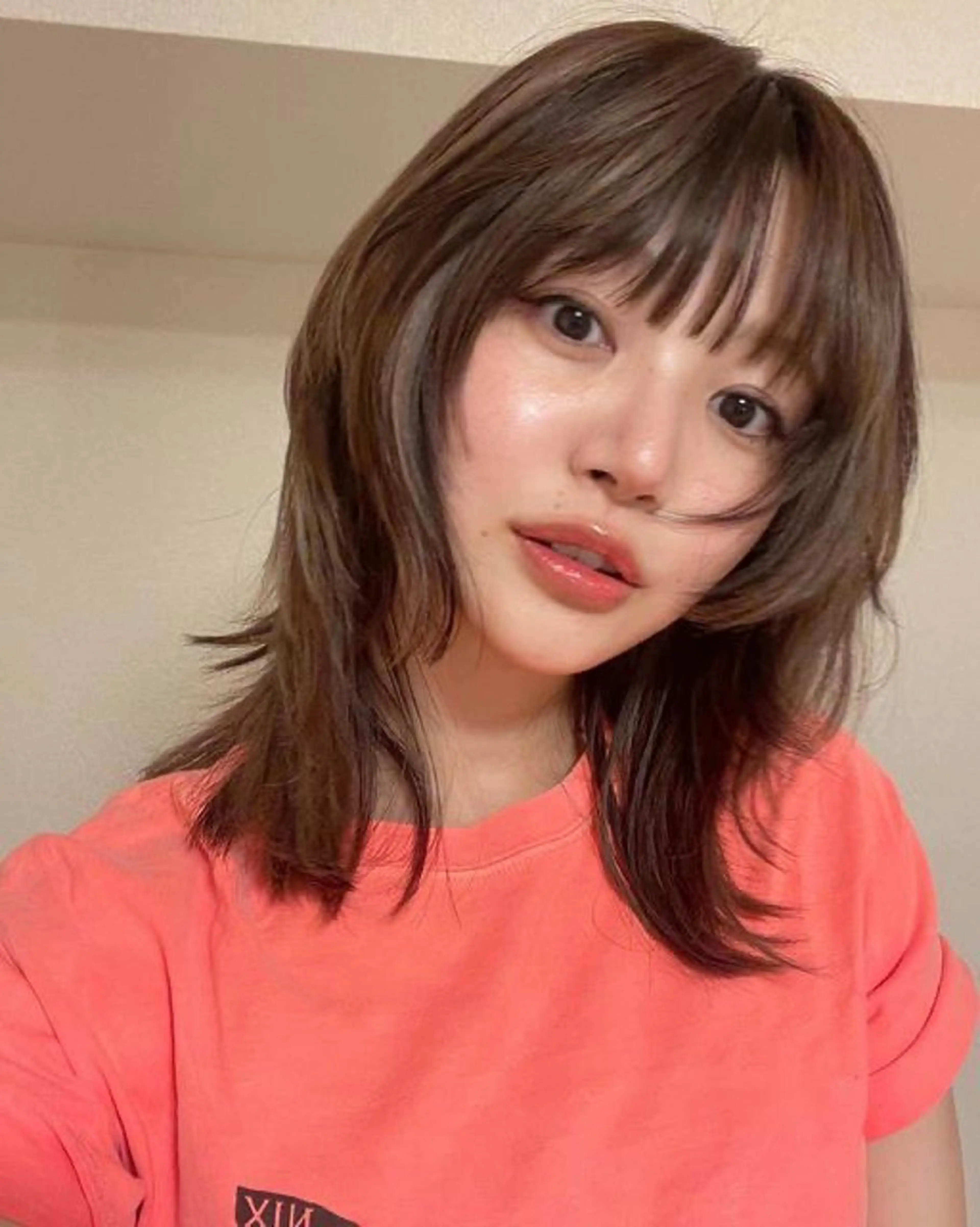 ミディアム レイヤーカット 加藤木麻彩 NEROのヘアスタイル