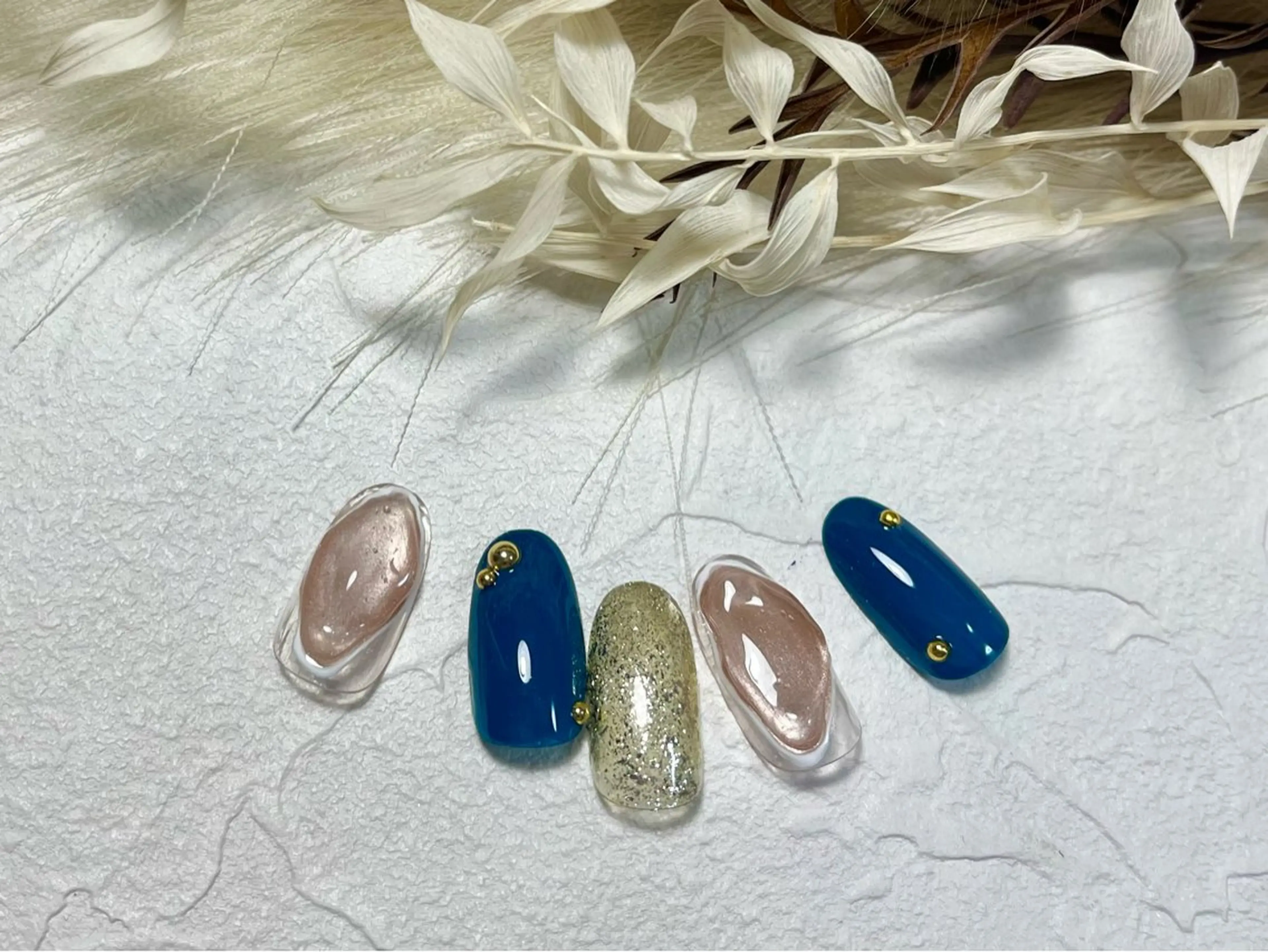 ネイル オーロラネイル フットネイル フレンチネイル ジェルネイル 韓国ネイル kiki nail たまプラーザのネイルデザイン