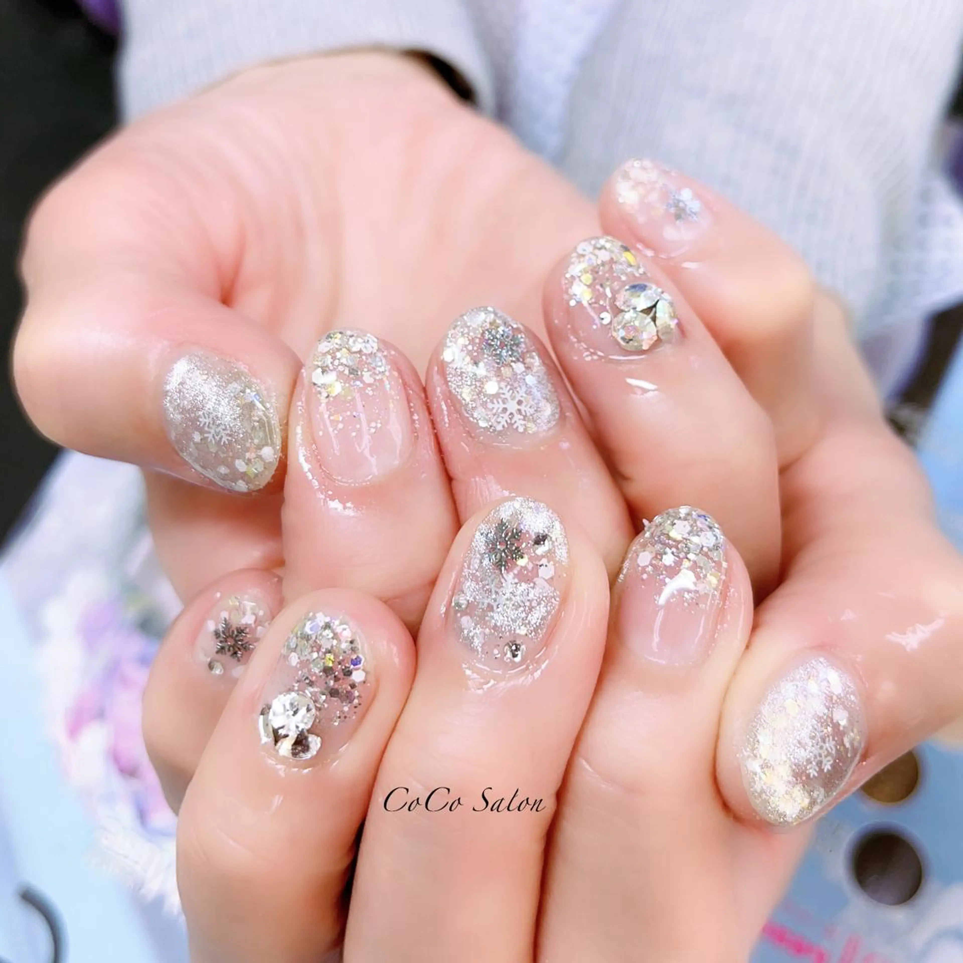 ネイル オーロラネイル 長さ出し ジェルネイル グラデーション ホログラムネイル ハンドネイル CoCoSalon ネイル/まつ毛予約のネイルデザイン