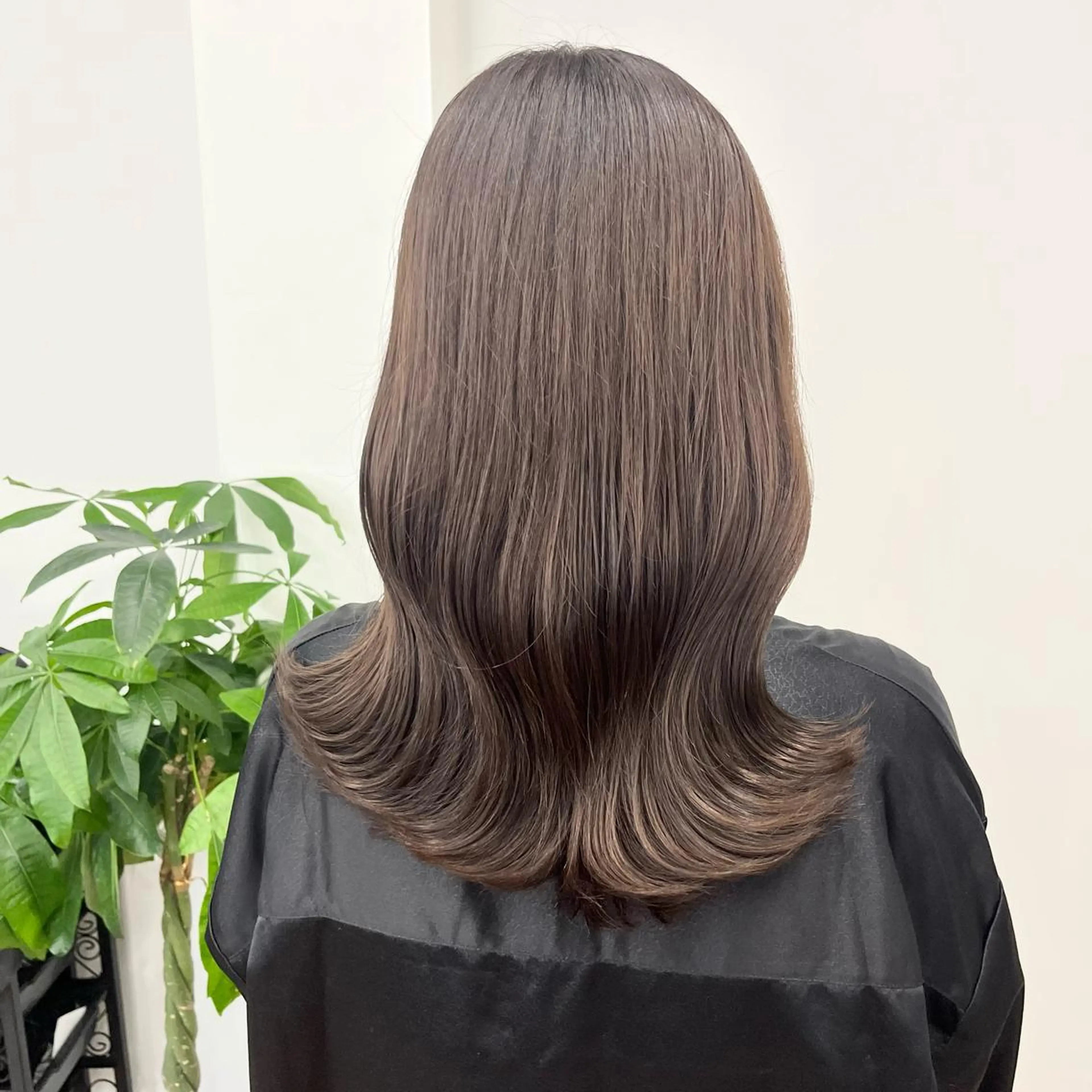 セミロング カラー ヘアアレンジ 成人式 結婚式・ブライダル 切りっぱなしボブ ボブ 入学式 HIROKO / 透明感暖色カラー🎀のヘアスタイル