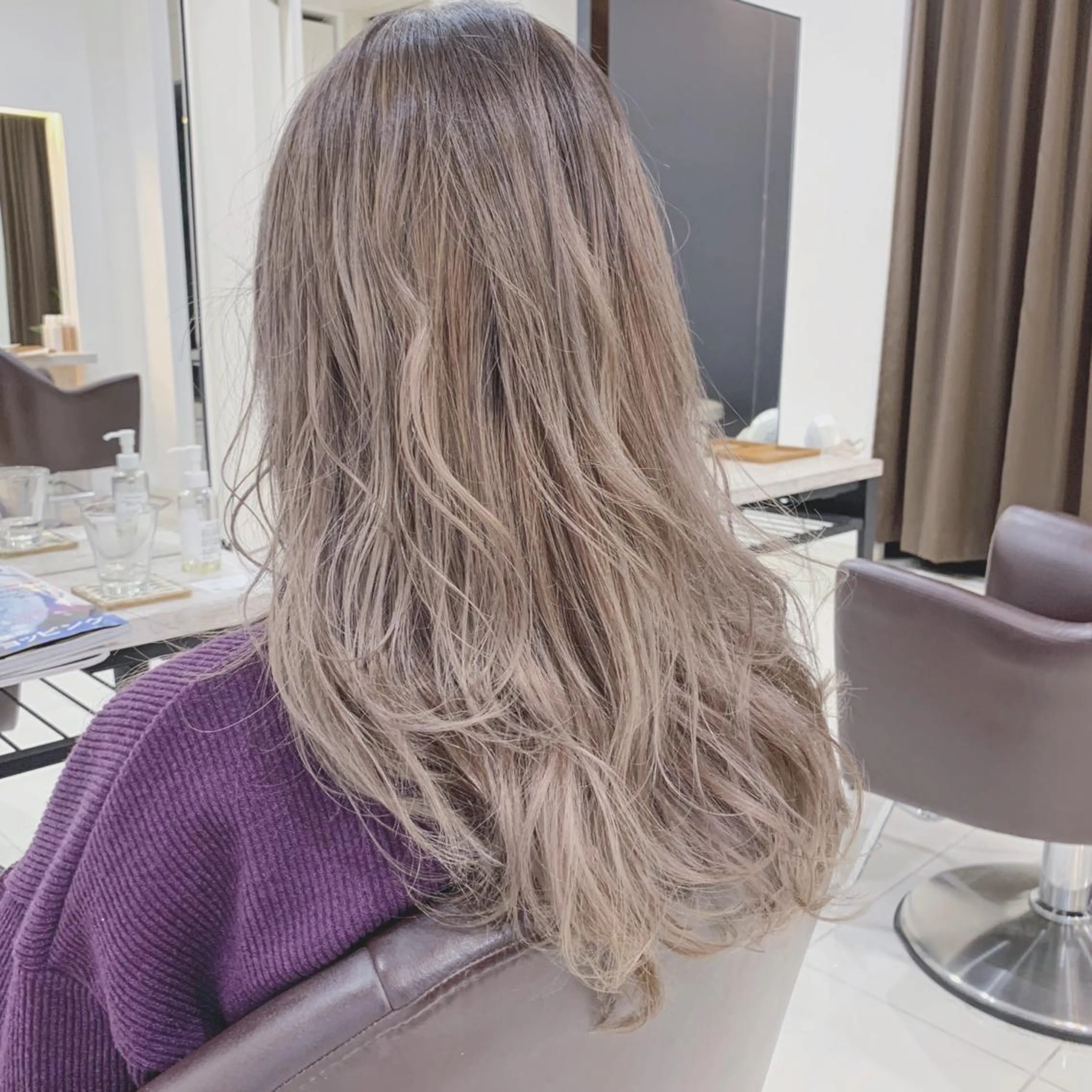 ロング カラー SAKURA 原宿所属・なかの たくみのヘアスタイル