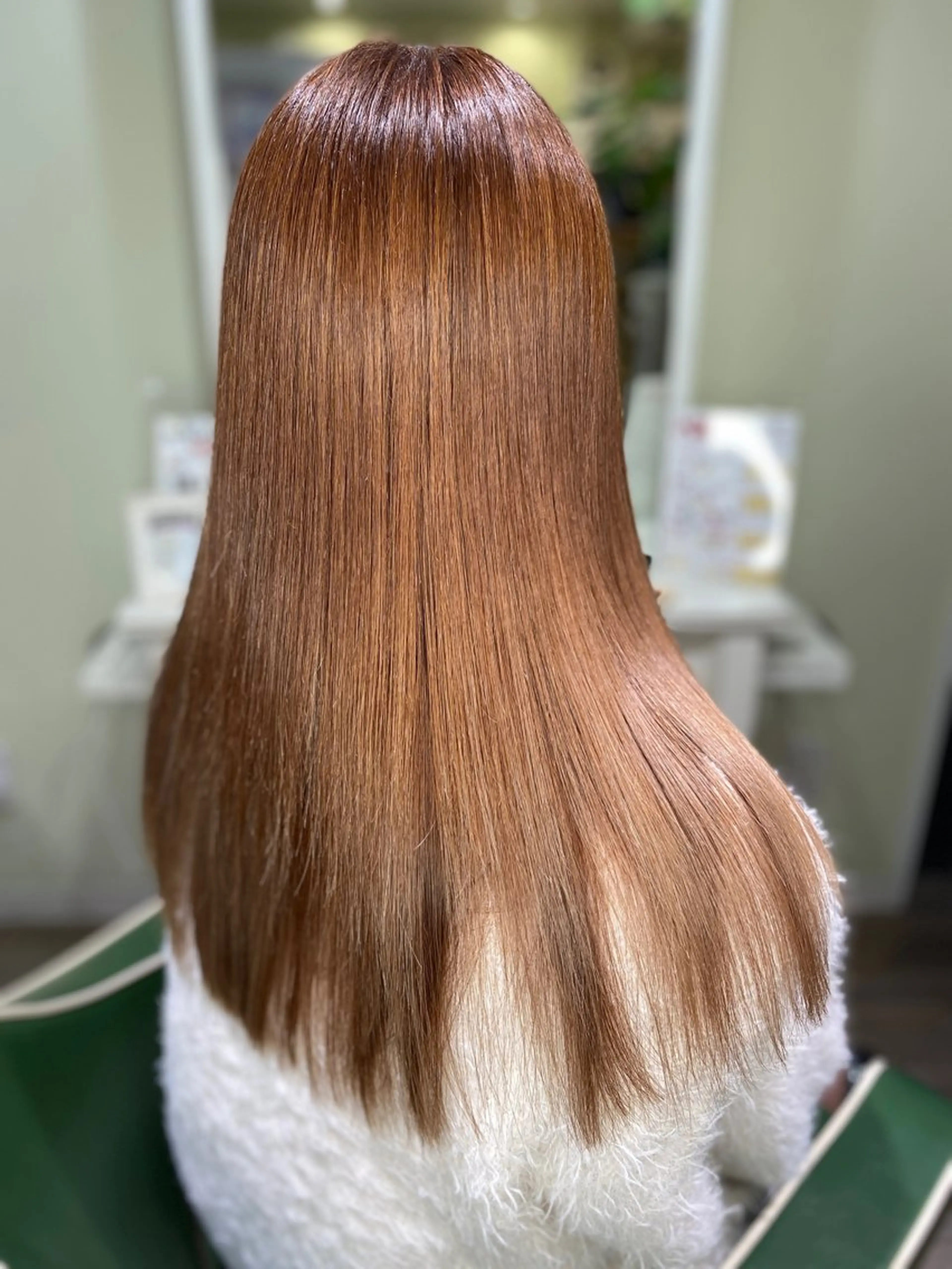 ロング カラー トリートメント 栗形 龍乃介のヘアスタイル