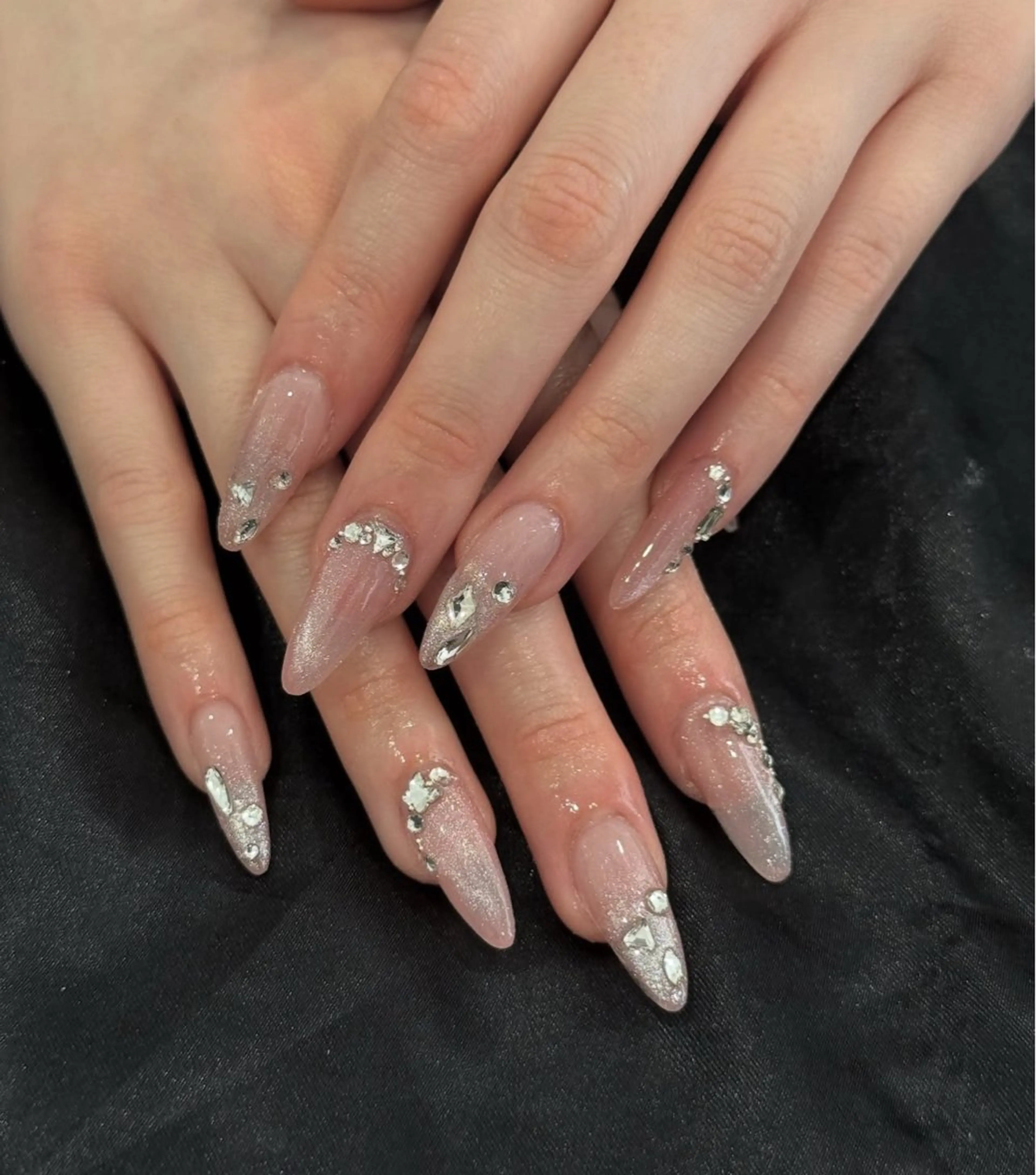 ネイル アニマル柄 オーロラネイル チークネイル フラッシュネイル ジェルネイル ハンドネイル Hina 池袋 長だしチップ専門店のネイルデザイン