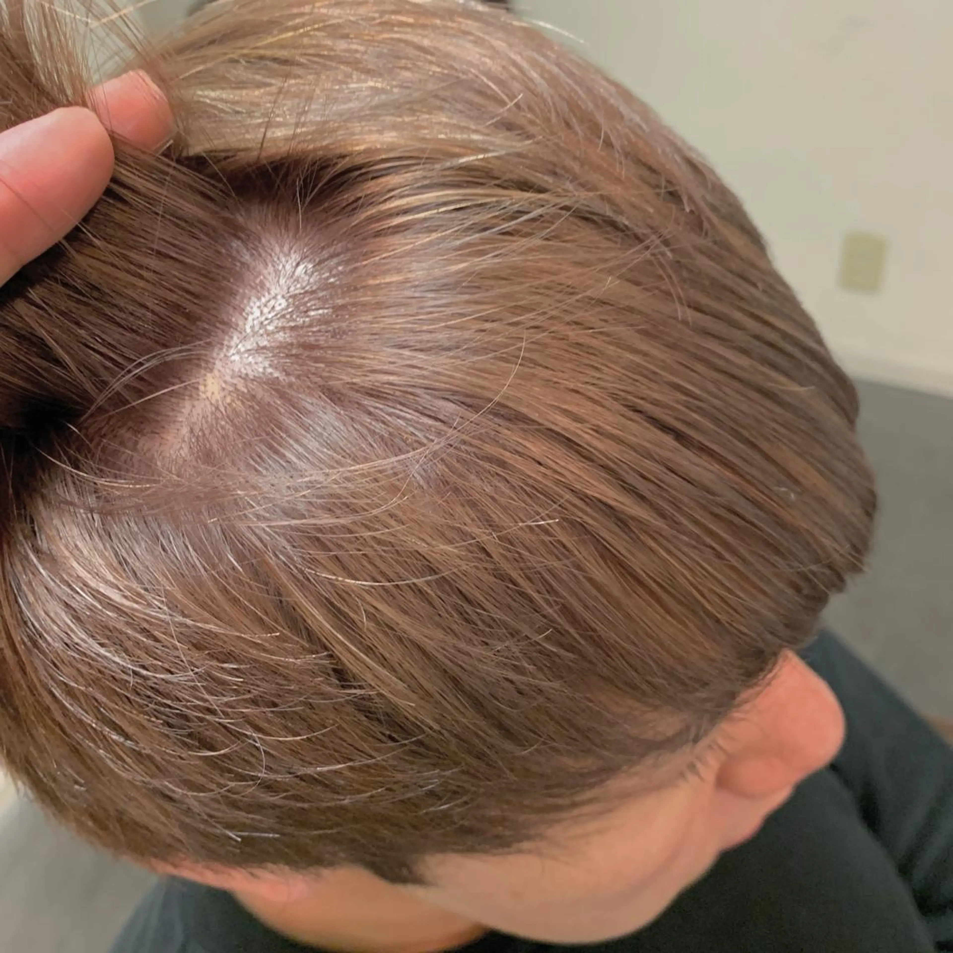 【大好評】カット＋カラー＋全体ケアブリーチ＋3STEPトリートメント　¥14900の写真