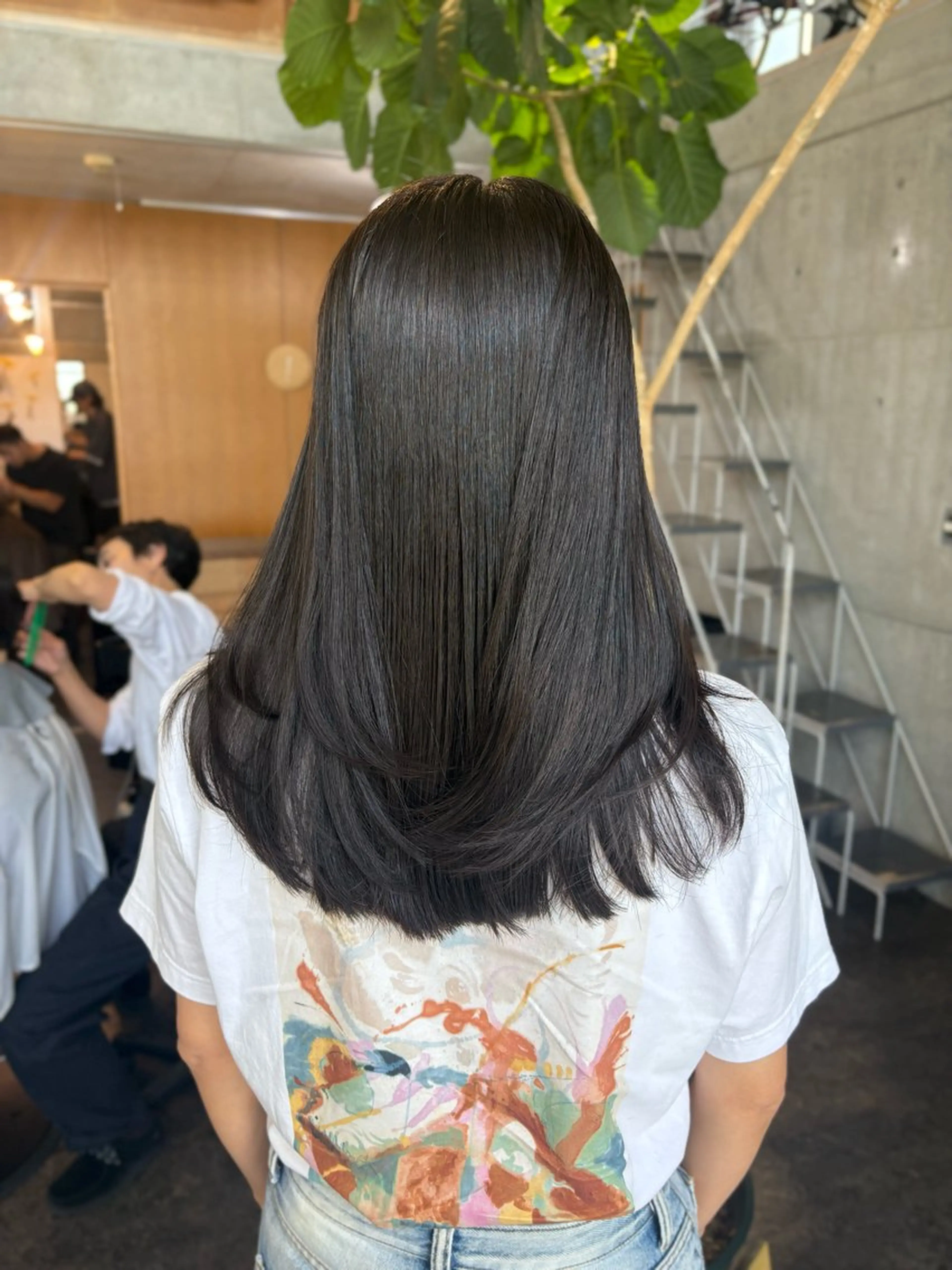 ミディアム カット ヘアカラー トリートメント モリモト サナのヘアスタイル