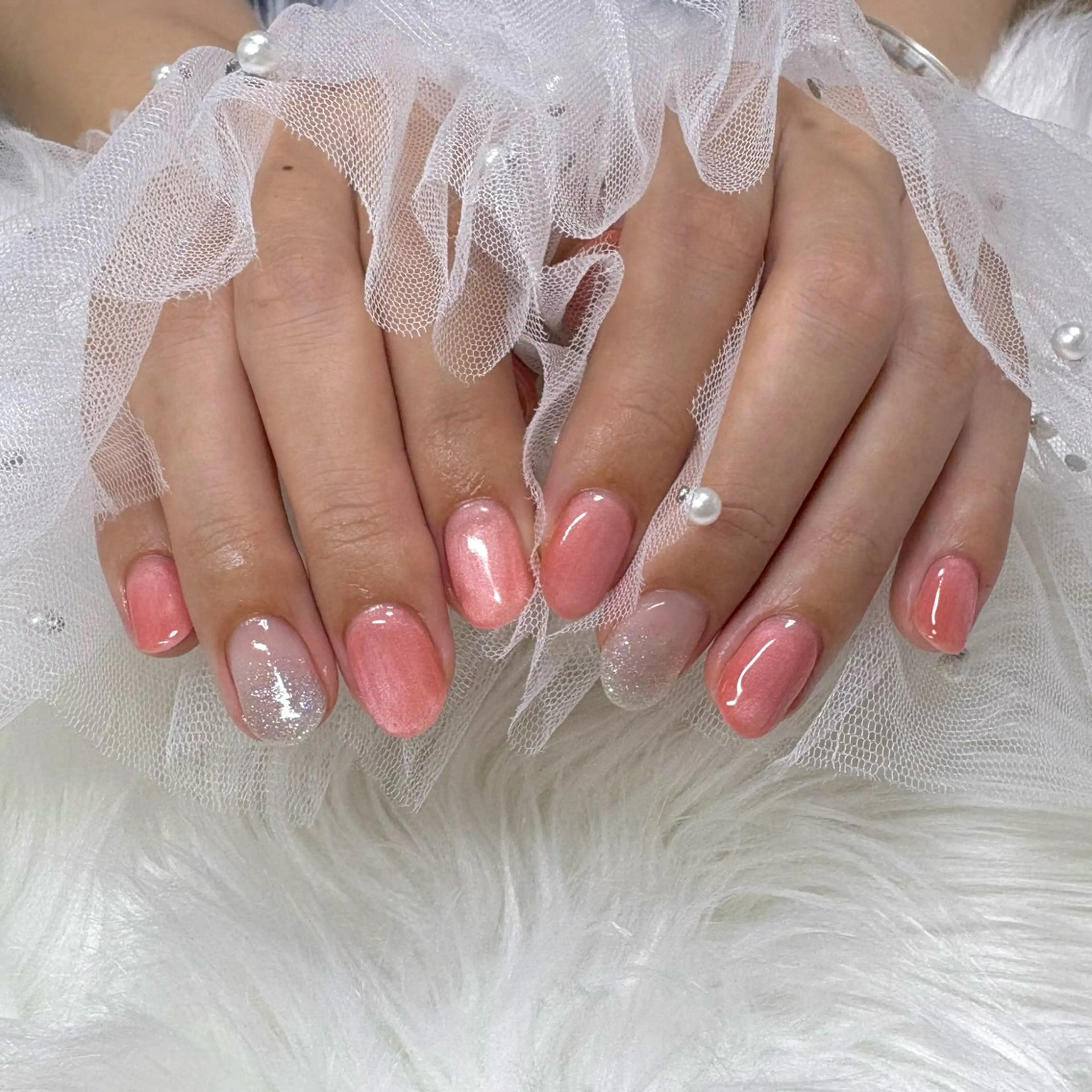 ネイル グラデーション ラメ(グリッター) ラメグラデーション マグネットネイル ハンドネイル SHINE nail salonのネイルデザイン