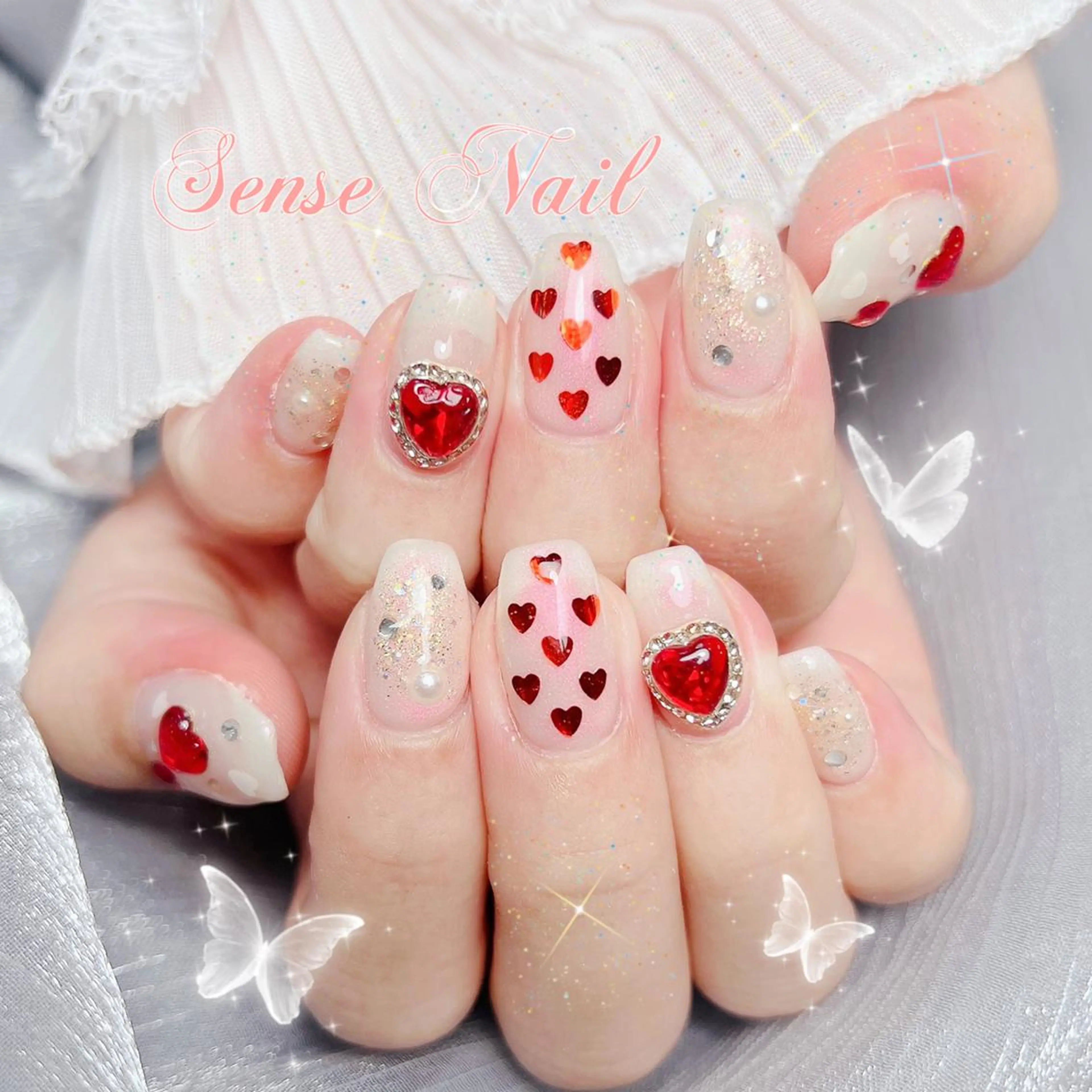 ネイル Kurieitibu 🍬Byu~tīのネイルデザイン