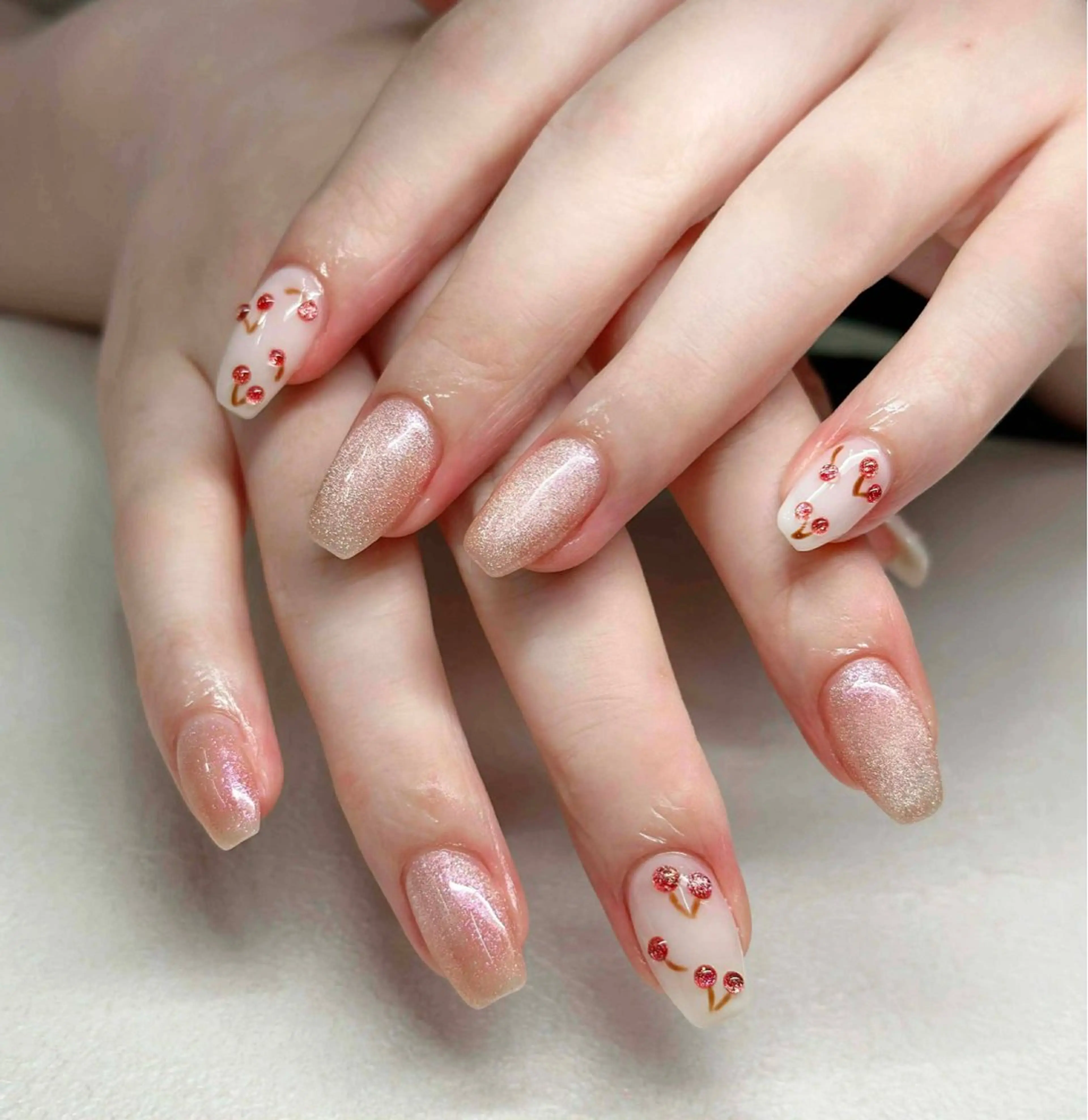 ネイル チークネイル フレンチネイル 韓国ネイル マグネットネイル ミラーネイル ハンドネイル Ema エマのネイルデザイン