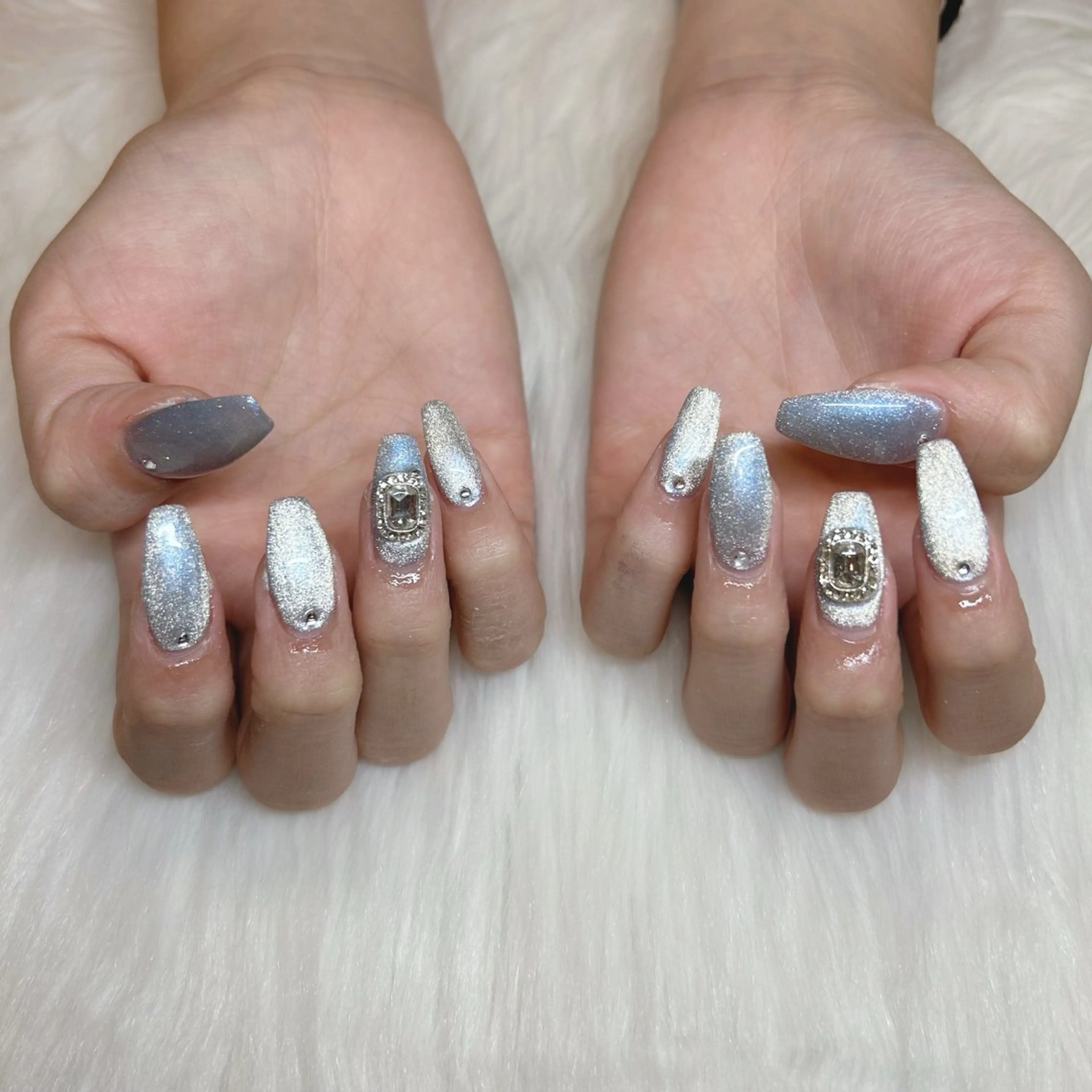 セミロング ハンドネイル HANA うるののネイルデザイン