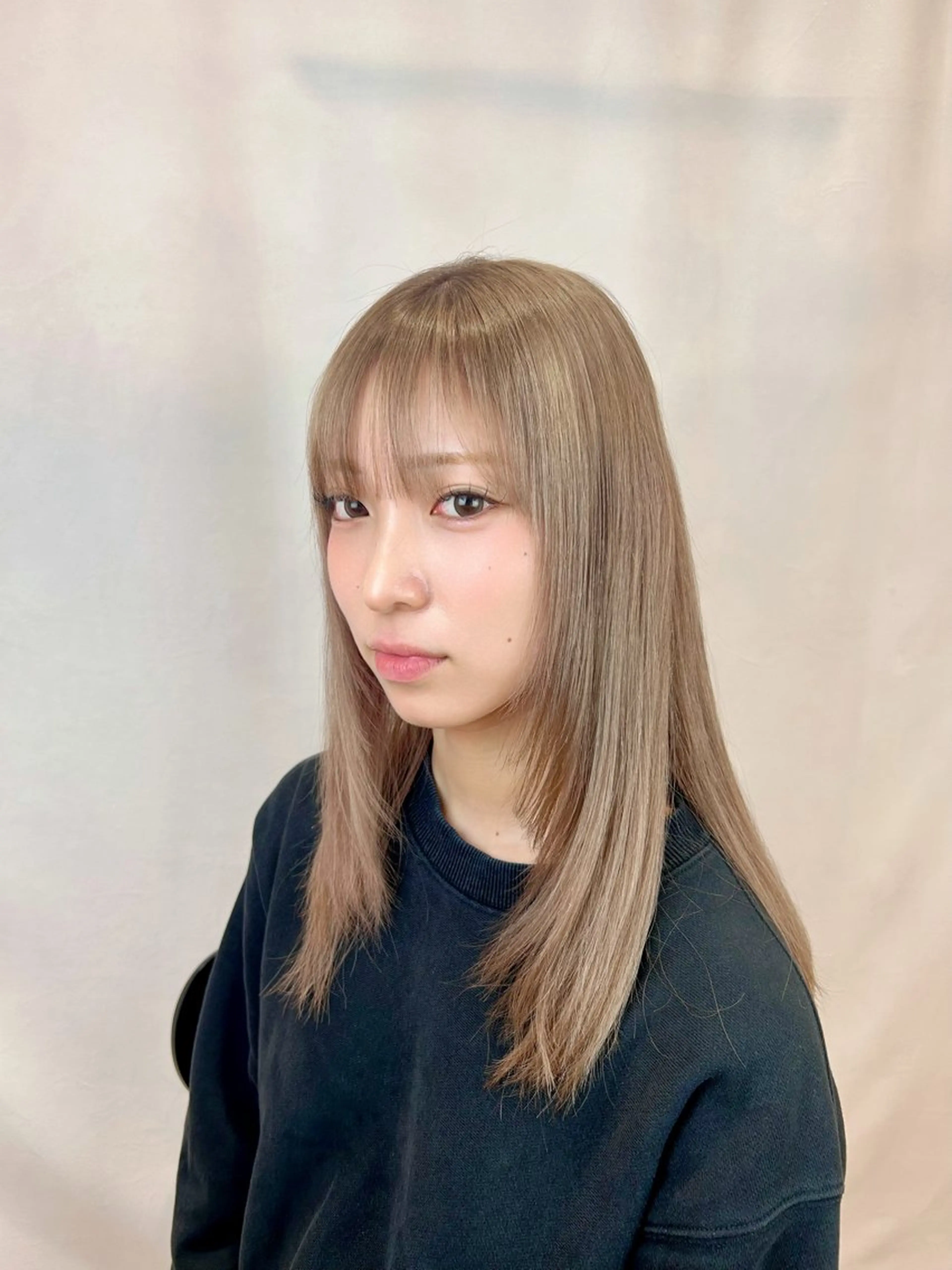 カラー SARA もものヘアスタイル