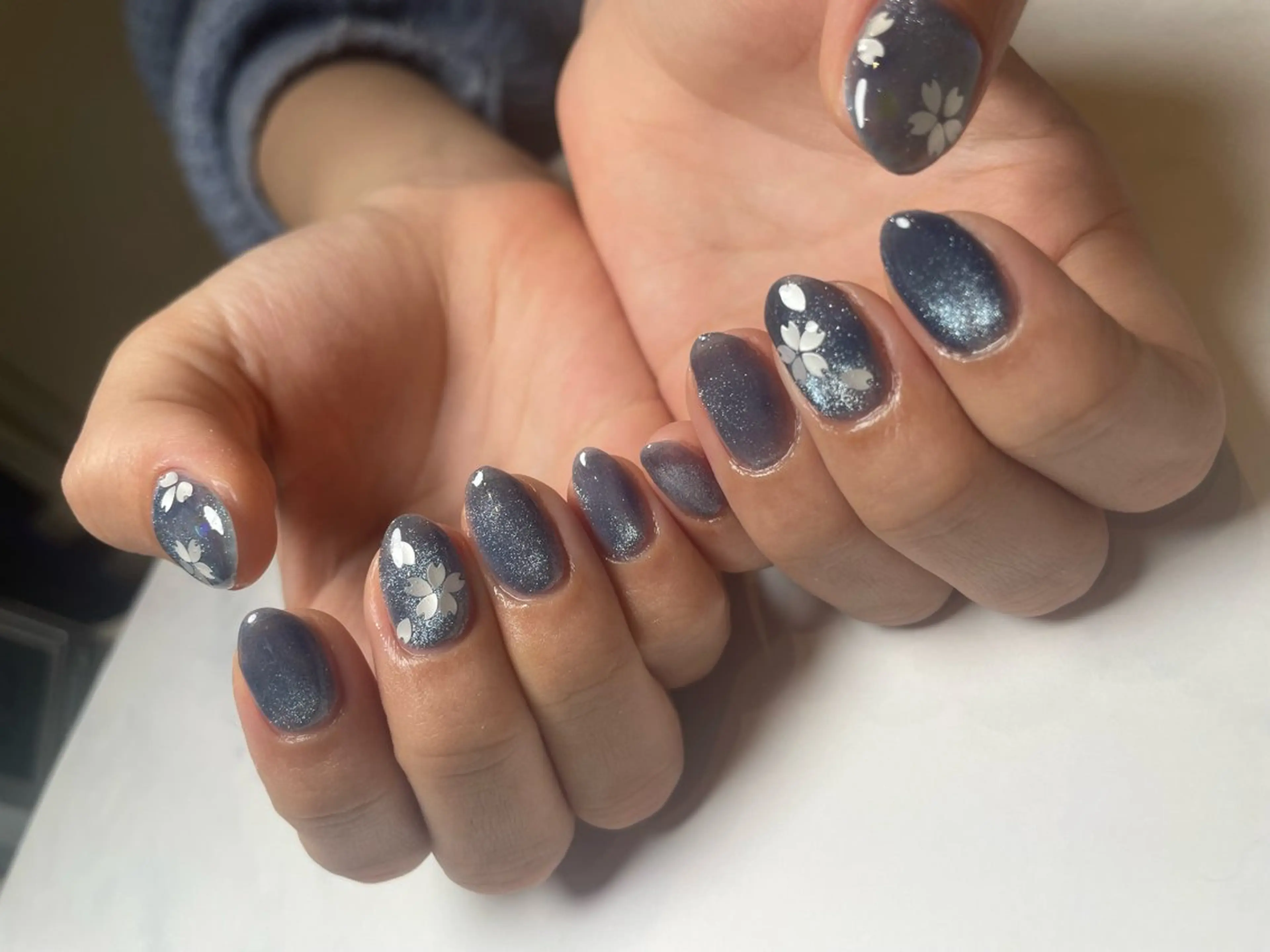 マグネット　桜ホロ🌸埋め込みネイル💅の写真