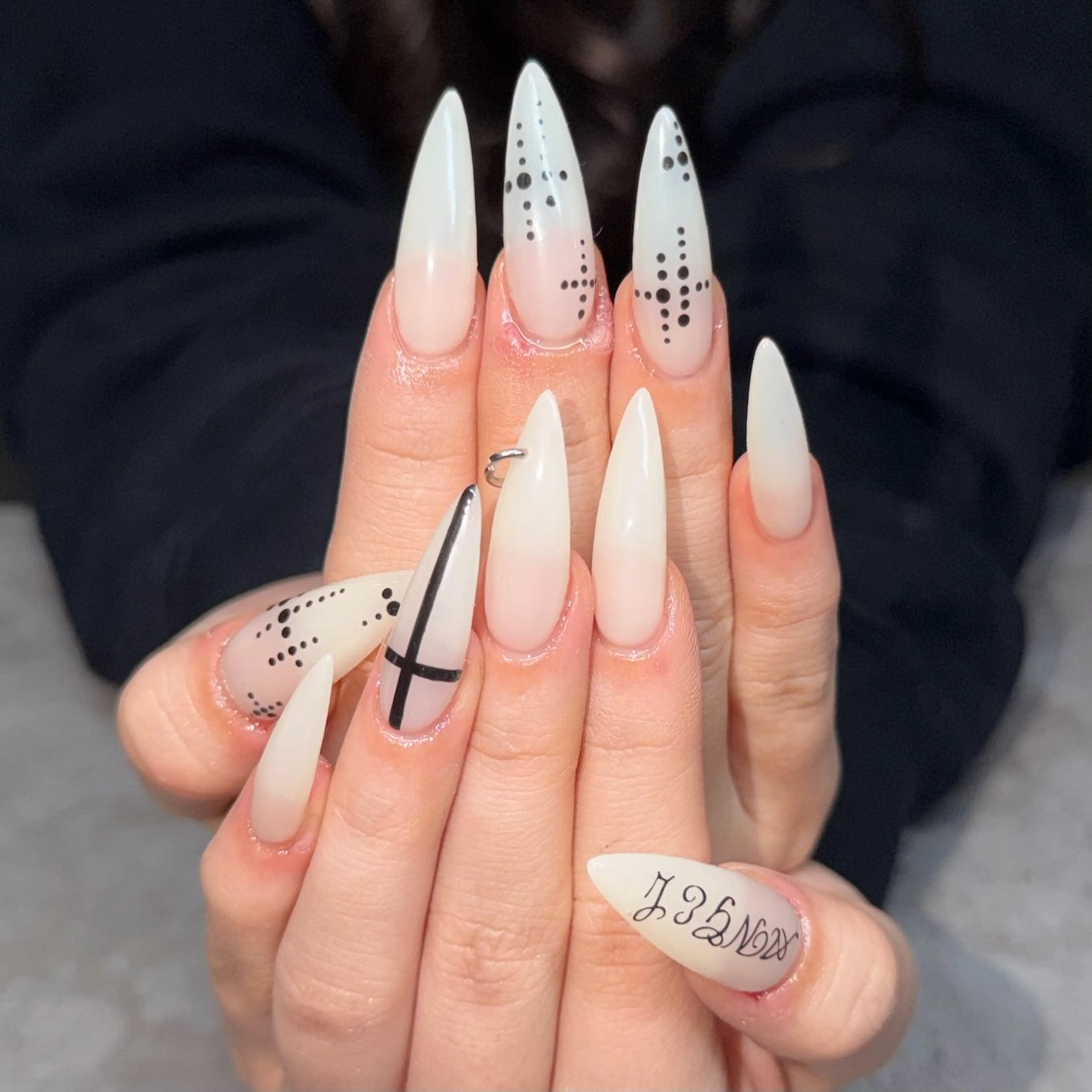 ネイル ハンドネイル IROHA NAIL Kurumi🪽🫧のネイルデザイン