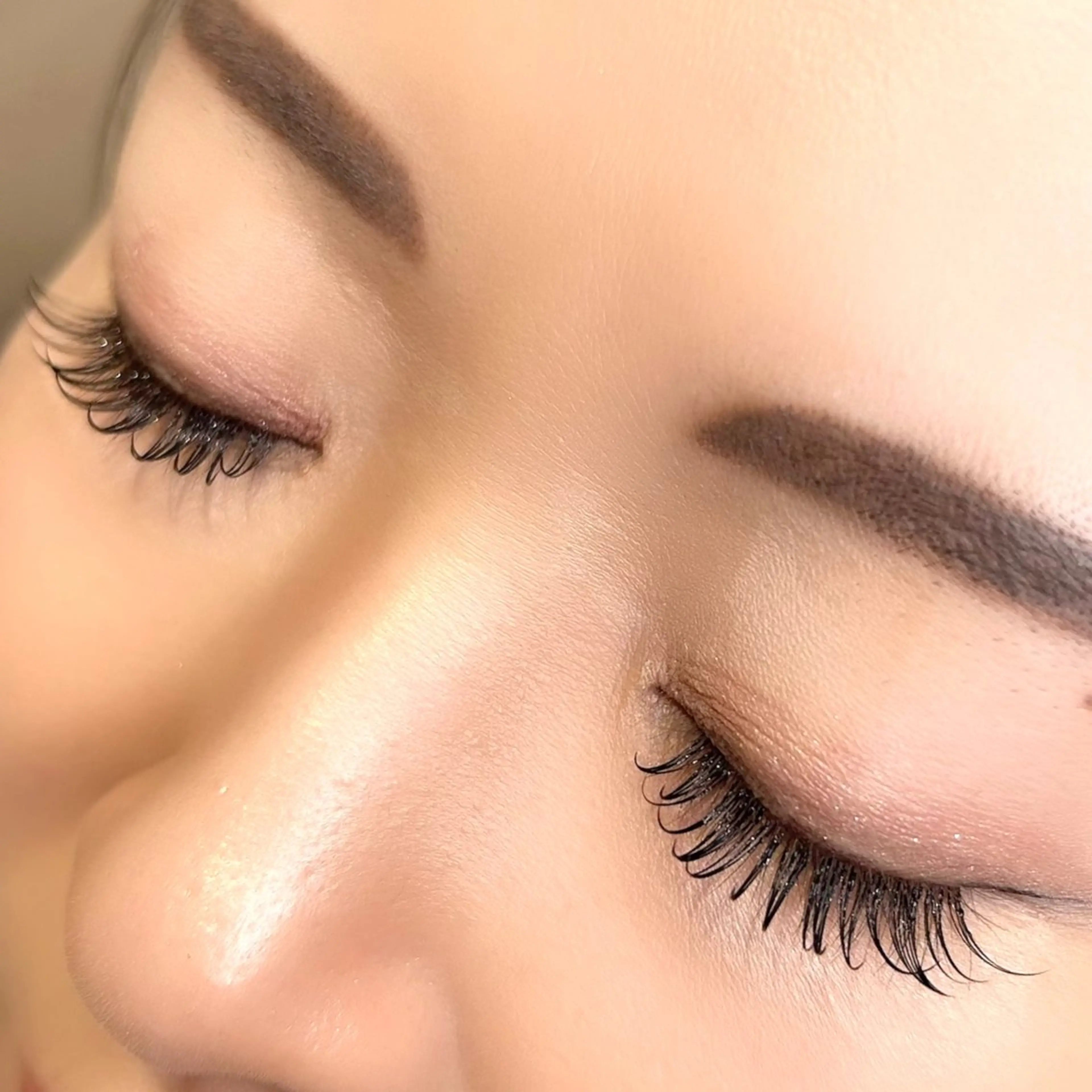 マツエク・マツパ GO TODAY SHAiRE SALON新宿Aura店所属・nakaya maのマツエク・マツパデザイン