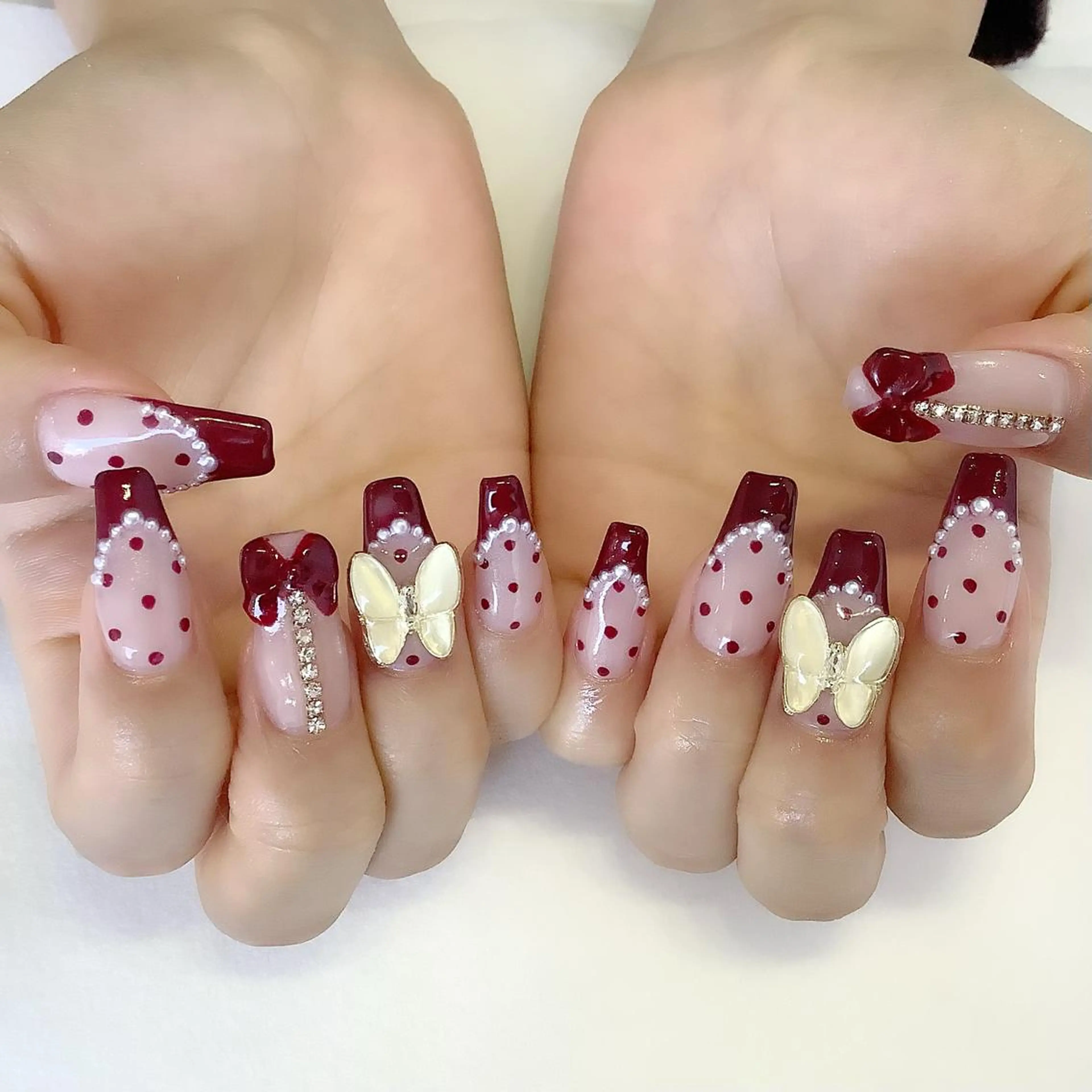 ネイル ハンドネイル 💎🐰 saki. m 🐰💎のネイルデザイン