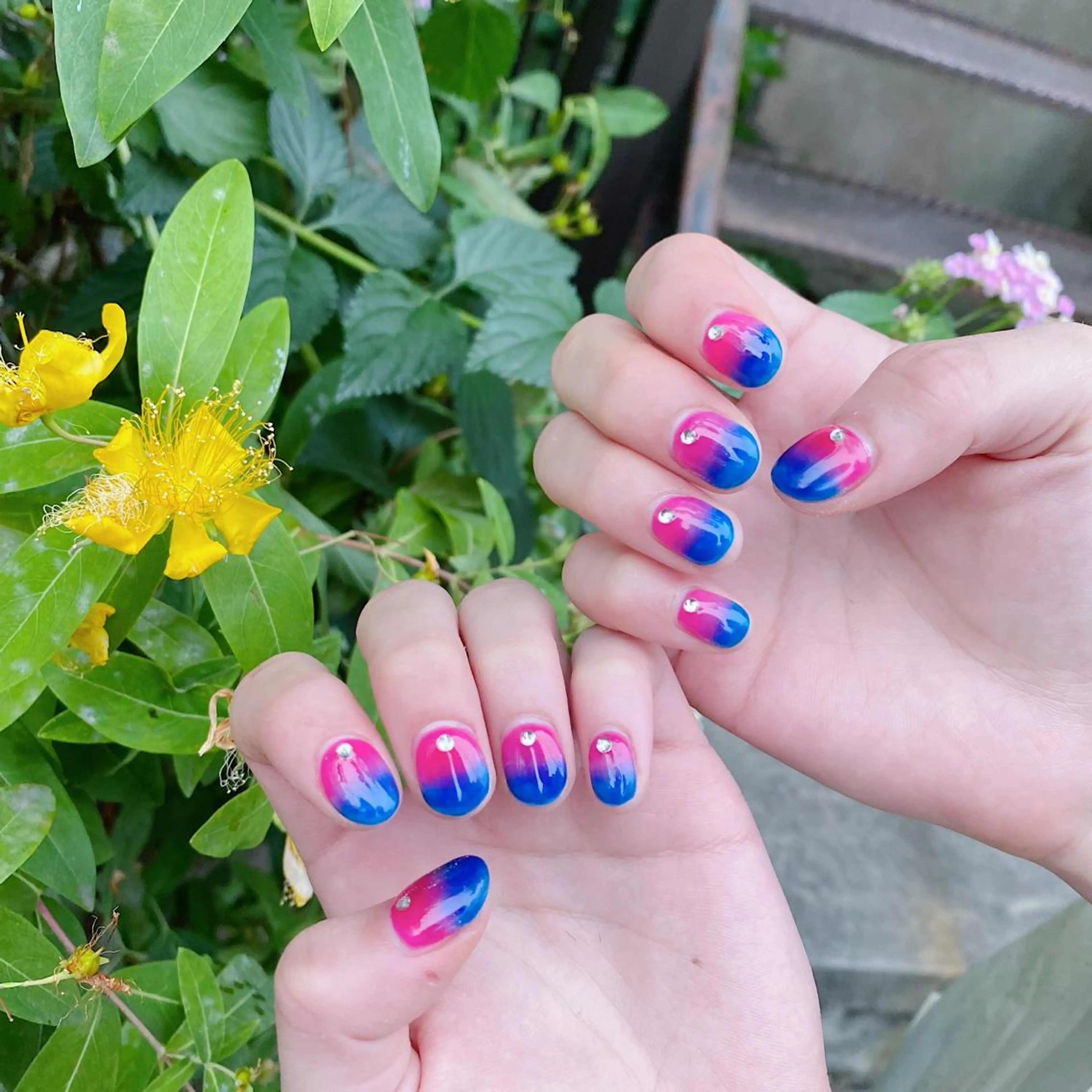 ネイル アートネイル オーロラネイル フレンチネイル グラデーション 氷ネイル・うるうるネイル ハンドネイル Nail by Licorneのネイルデザイン
