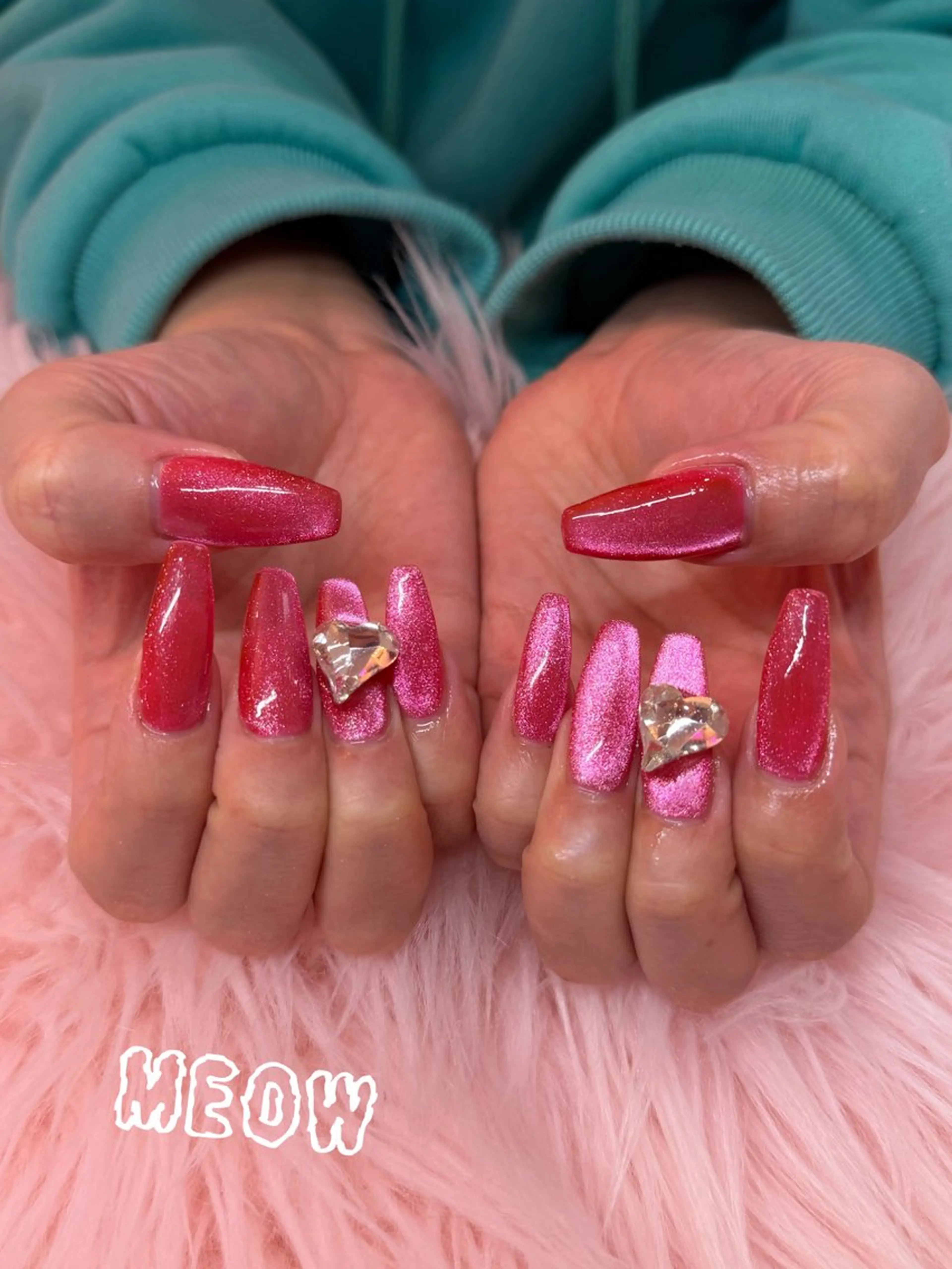 ネイル ロングネイル マグネットネイル ハンドネイル BodyDesignSalonEene.所属・MEOW RANのネイルデザイン